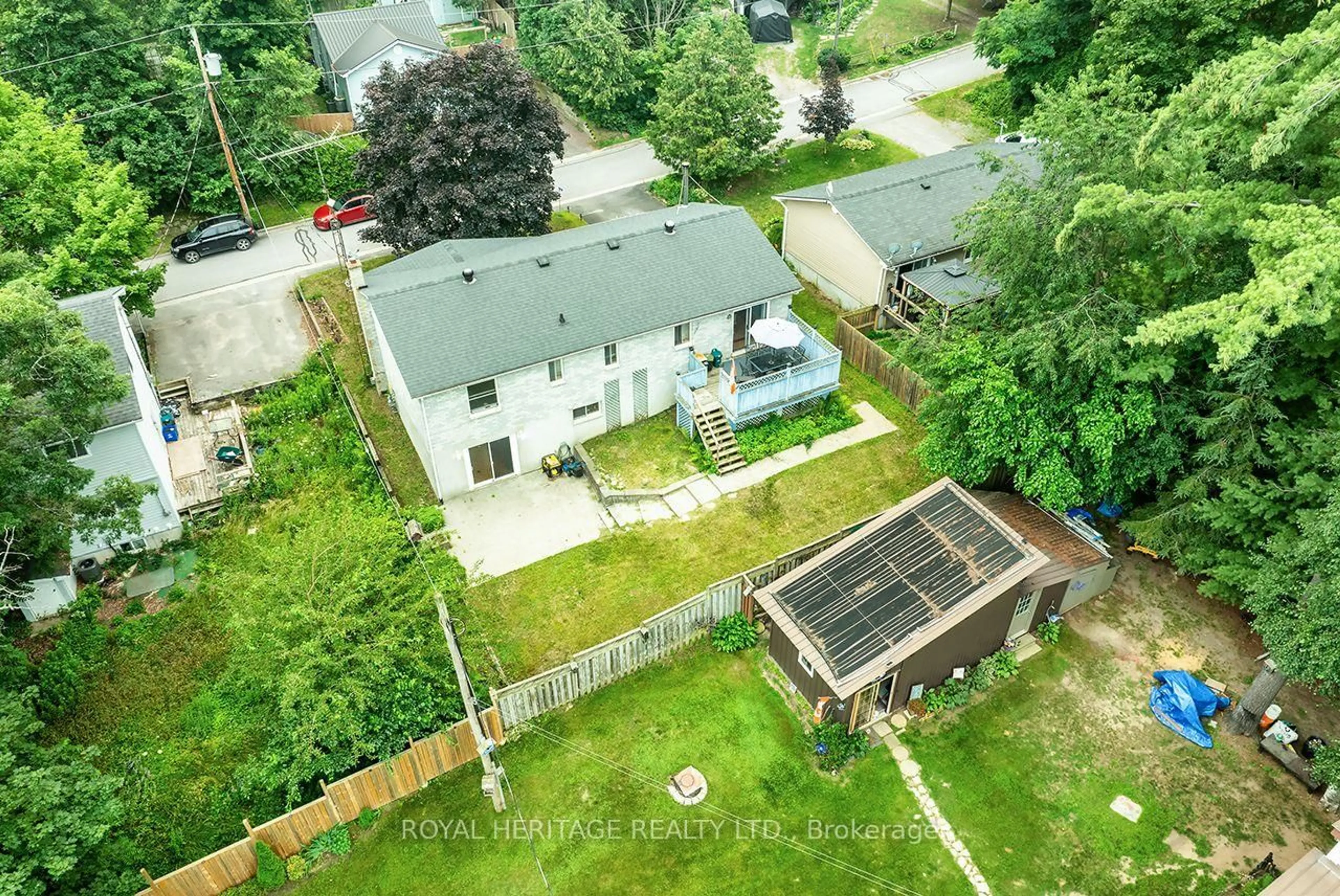 A pic from outside/outdoor area/front of a property/back of a property/a pic from drone, building for 7014 Hunter St, Hamilton Township Ontario K0L 1E0