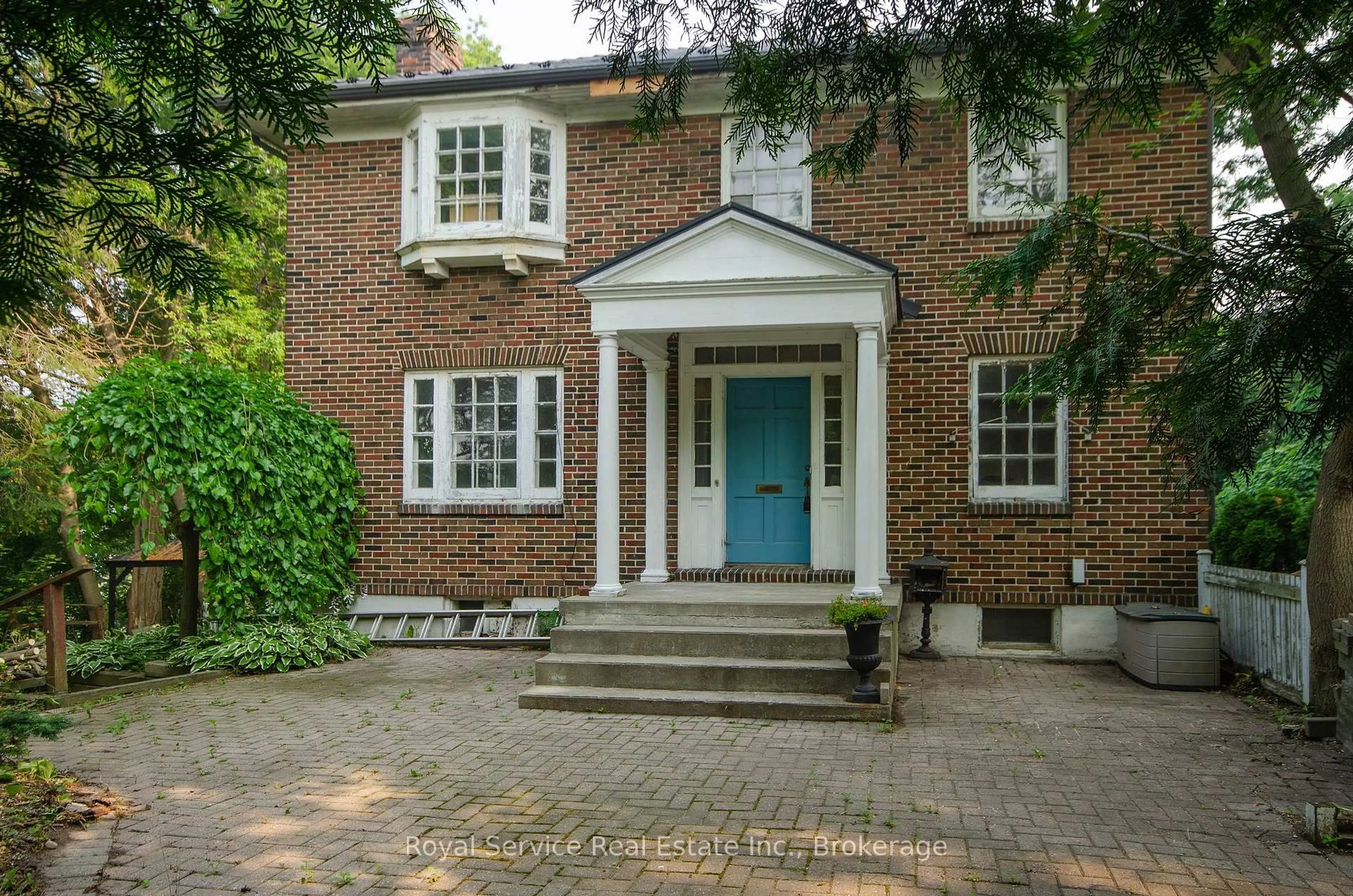 Home with brick exterior material, street for 52 King St, Port Hope Ontario L1A 2R5