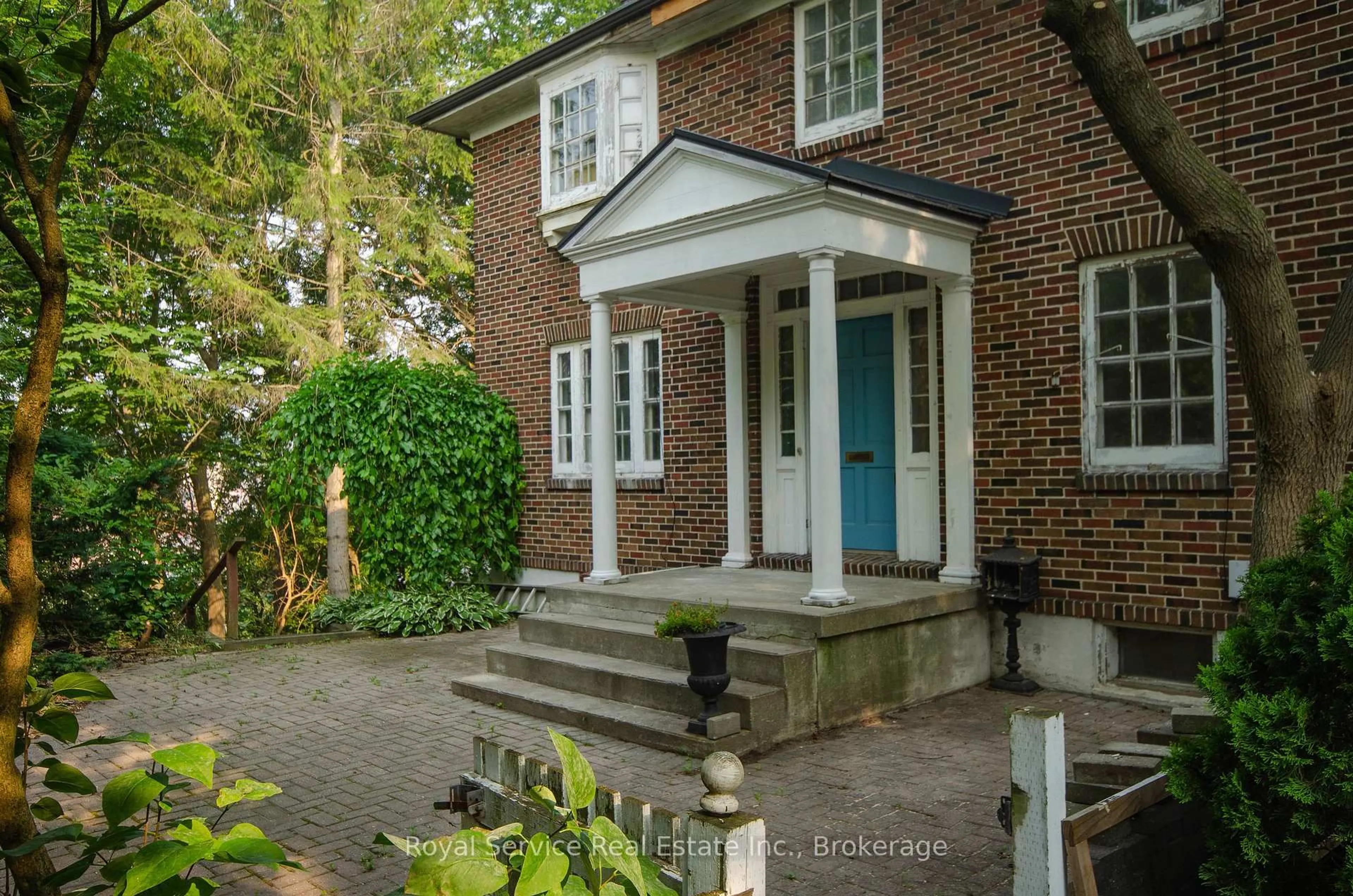 Home with brick exterior material, street for 52 King St, Port Hope Ontario L1A 2R5