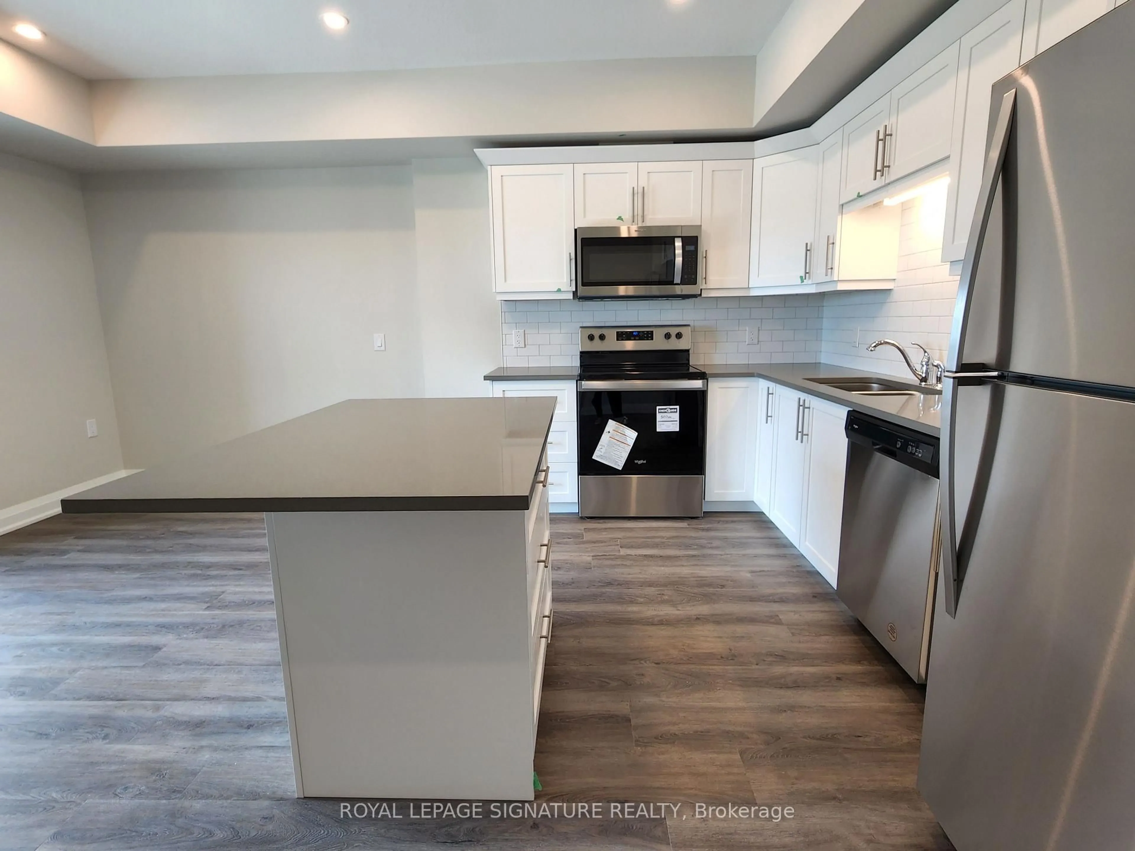 Open concept kitchen, unknown for 120 Summersides Blvd #312, Pelham Ontario L0S 1E1