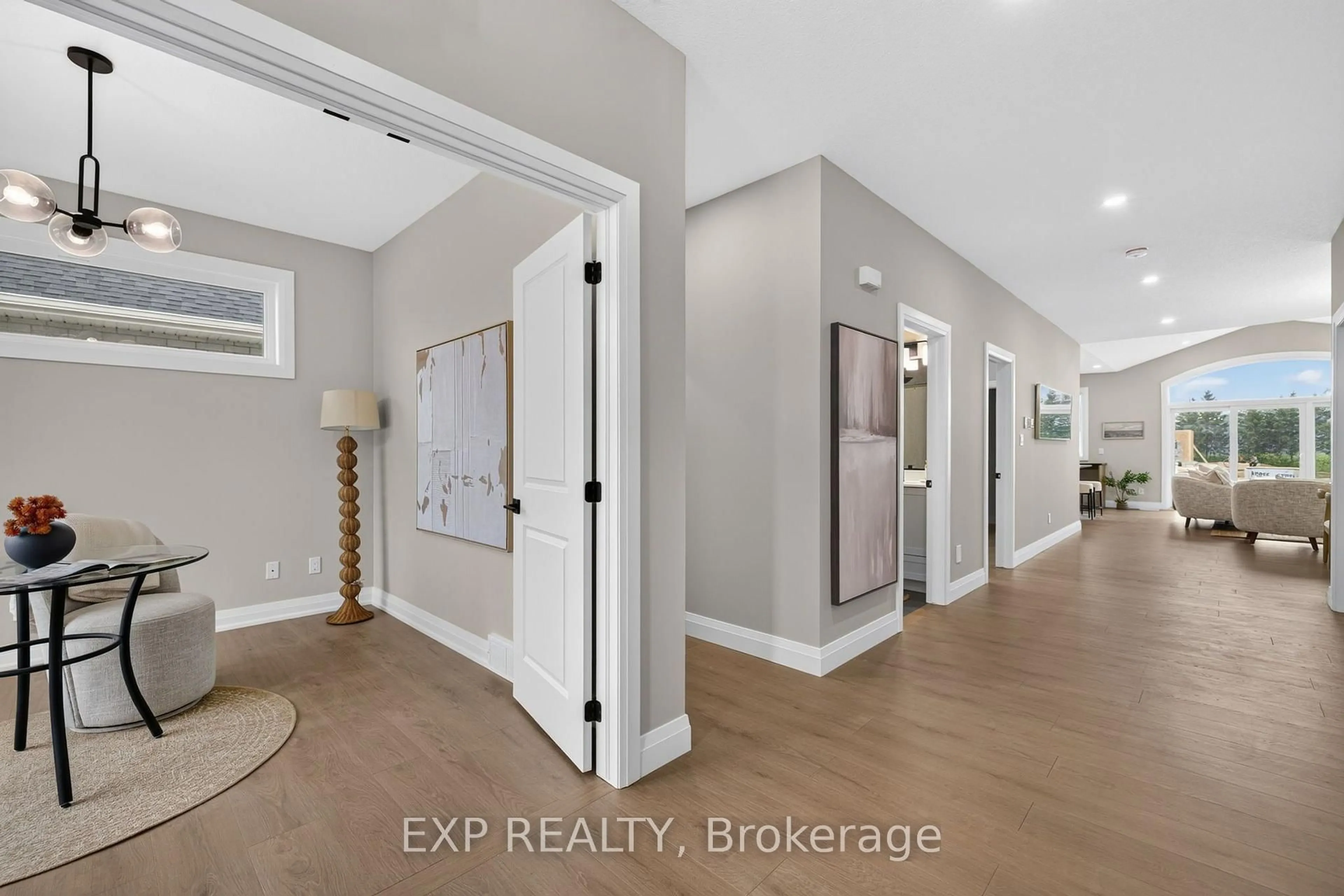 Indoor entryway for 6 Sullivan St, South Huron Ontario N0M 1T0