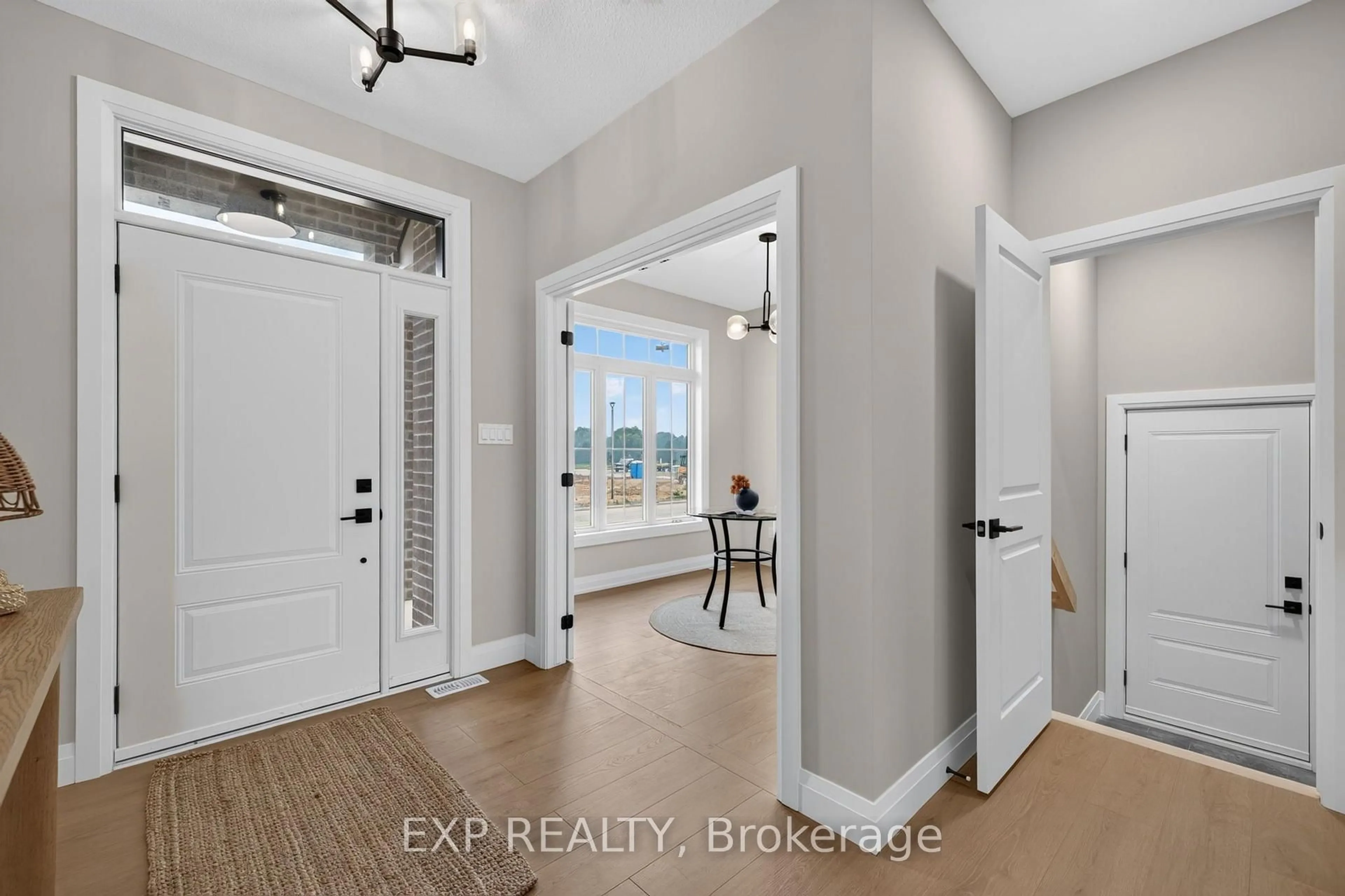 Indoor entryway for 6 Sullivan St, South Huron Ontario N0M 1T0