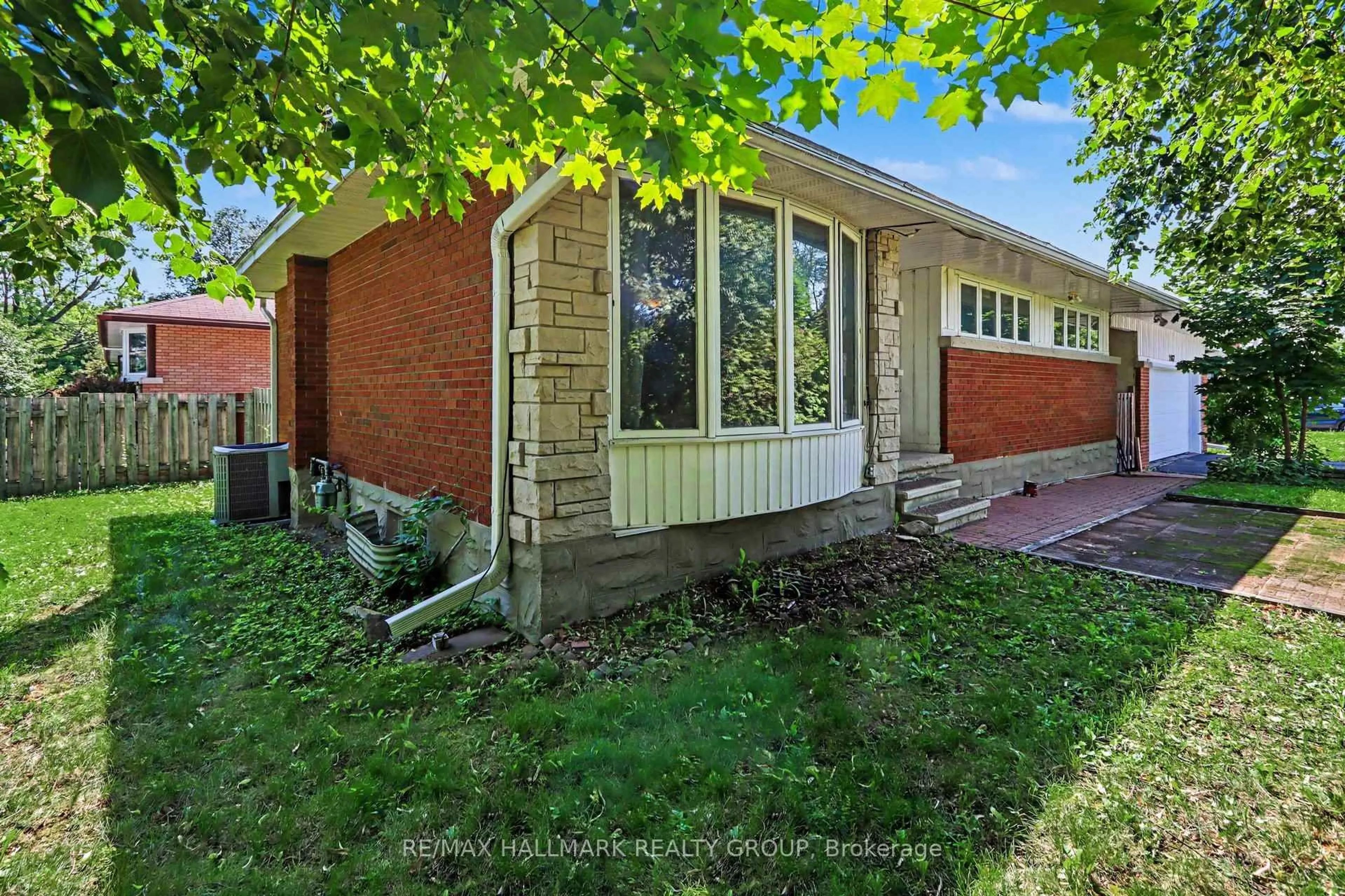 Home with brick exterior material, street for 2067 Bangor St, Ottawa Ontario K1G 2X6