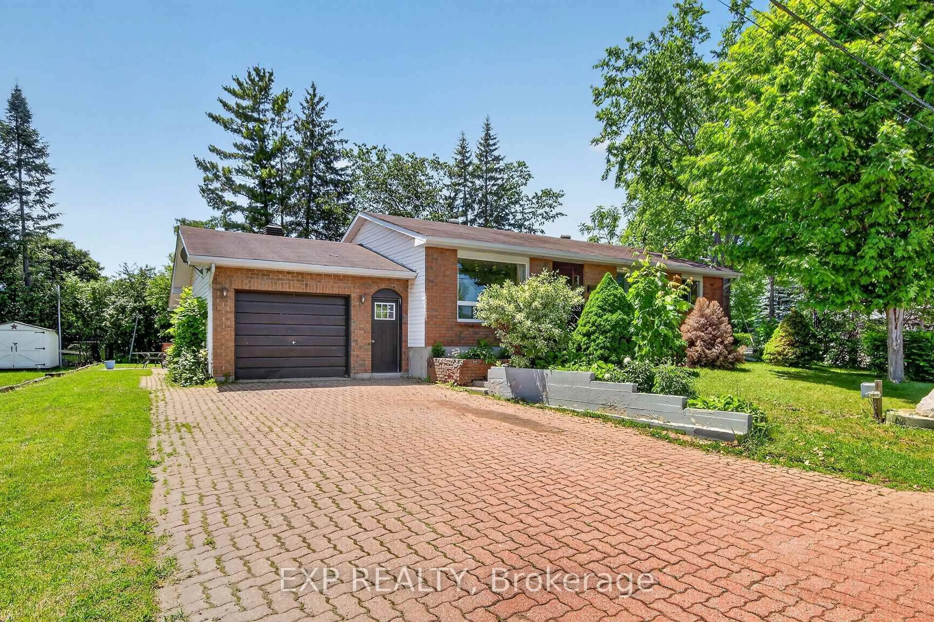 Home with brick exterior material, street for 338 William St, Arnprior Ontario K7S 1K8