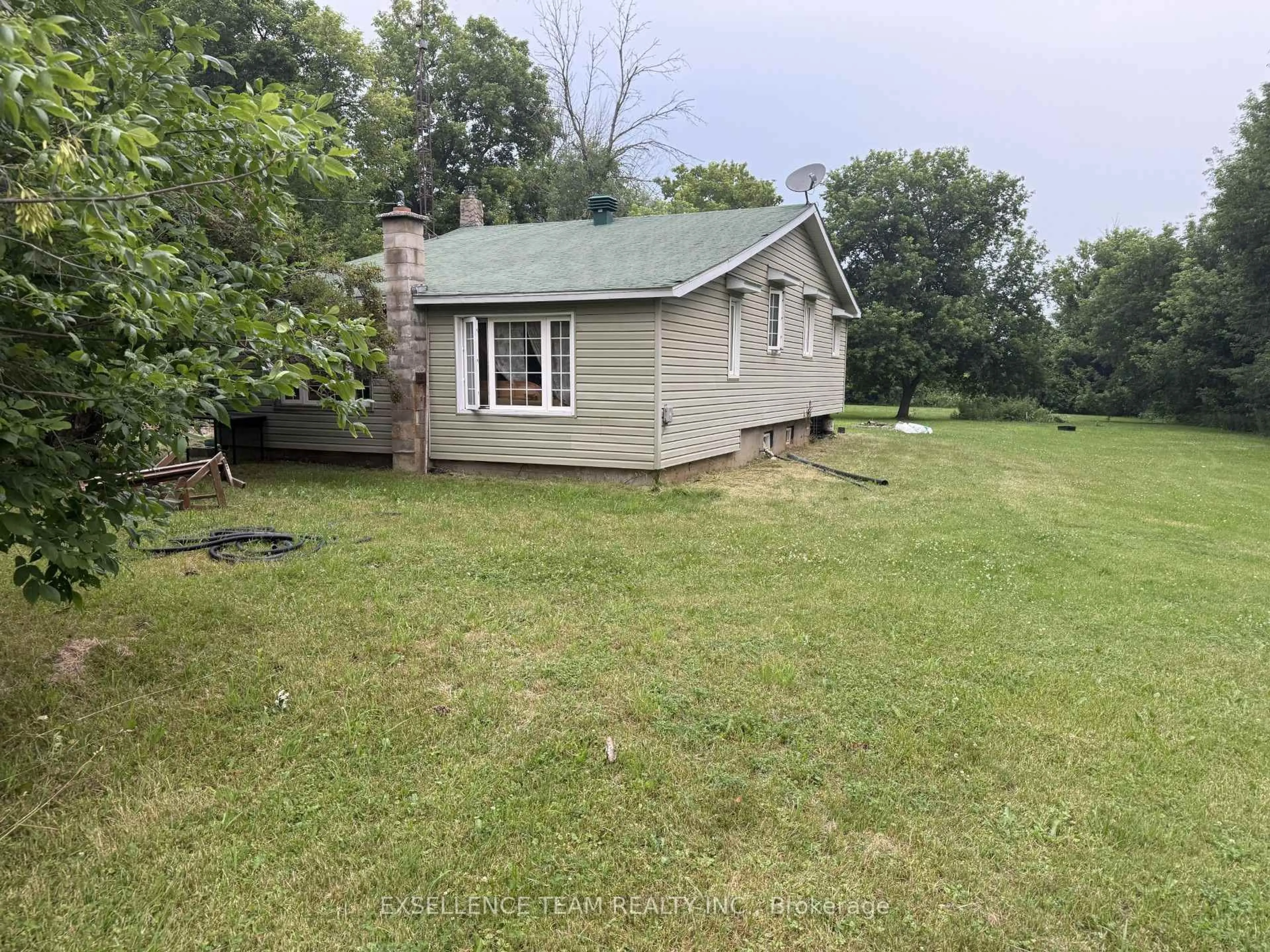 A pic from outside/outdoor area/front of a property/back of a property/a pic from drone, unknown for 2903 County 20 Rd, North Glengarry Ontario K0C 1T0