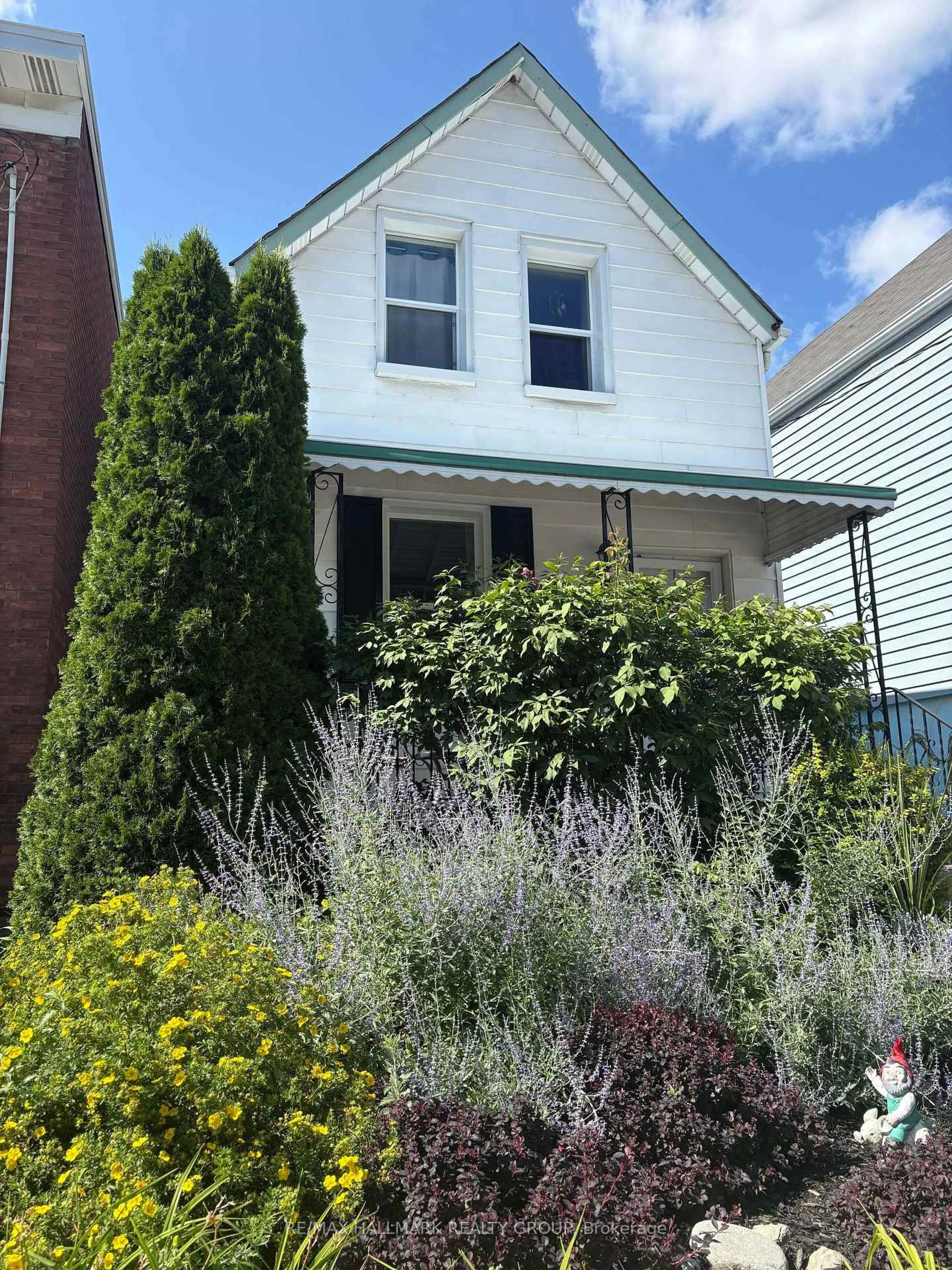 Unknown for 53 Louisa St, Ottawa Ontario K1R 6Y7