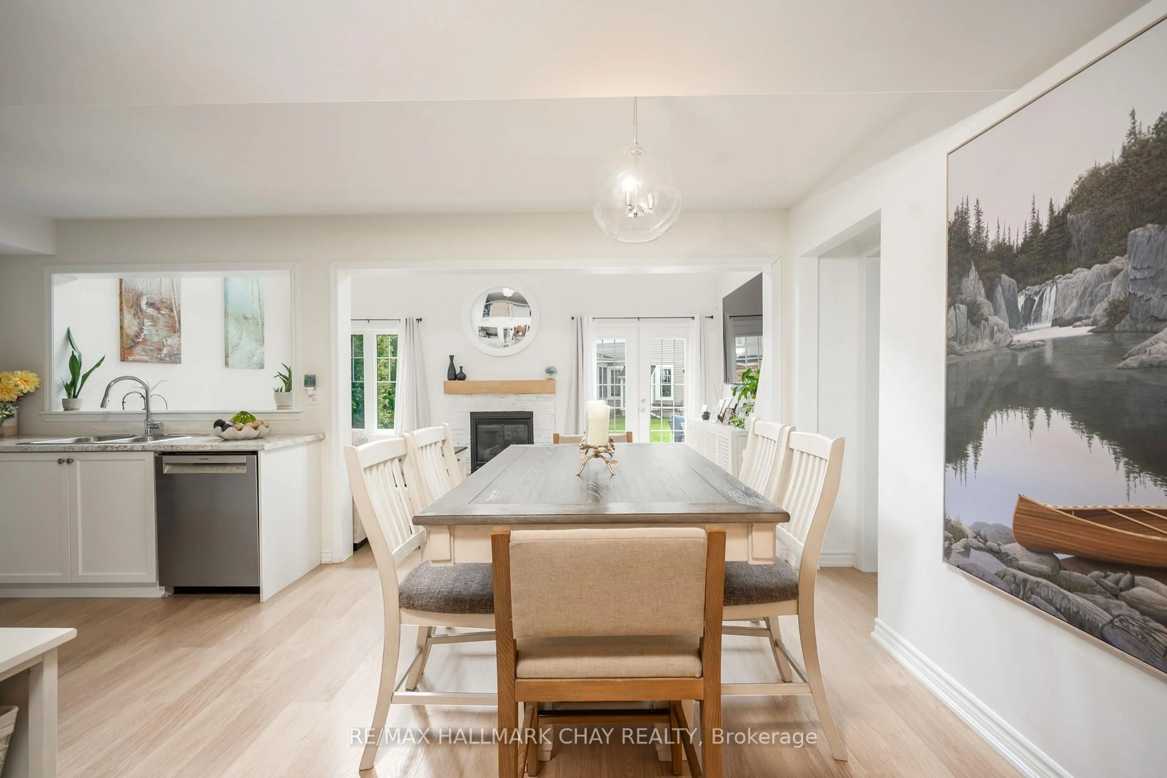Open concept kitchen, unknown for 41 Masters Cres, Georgian Bay Ontario L0K 1S0
