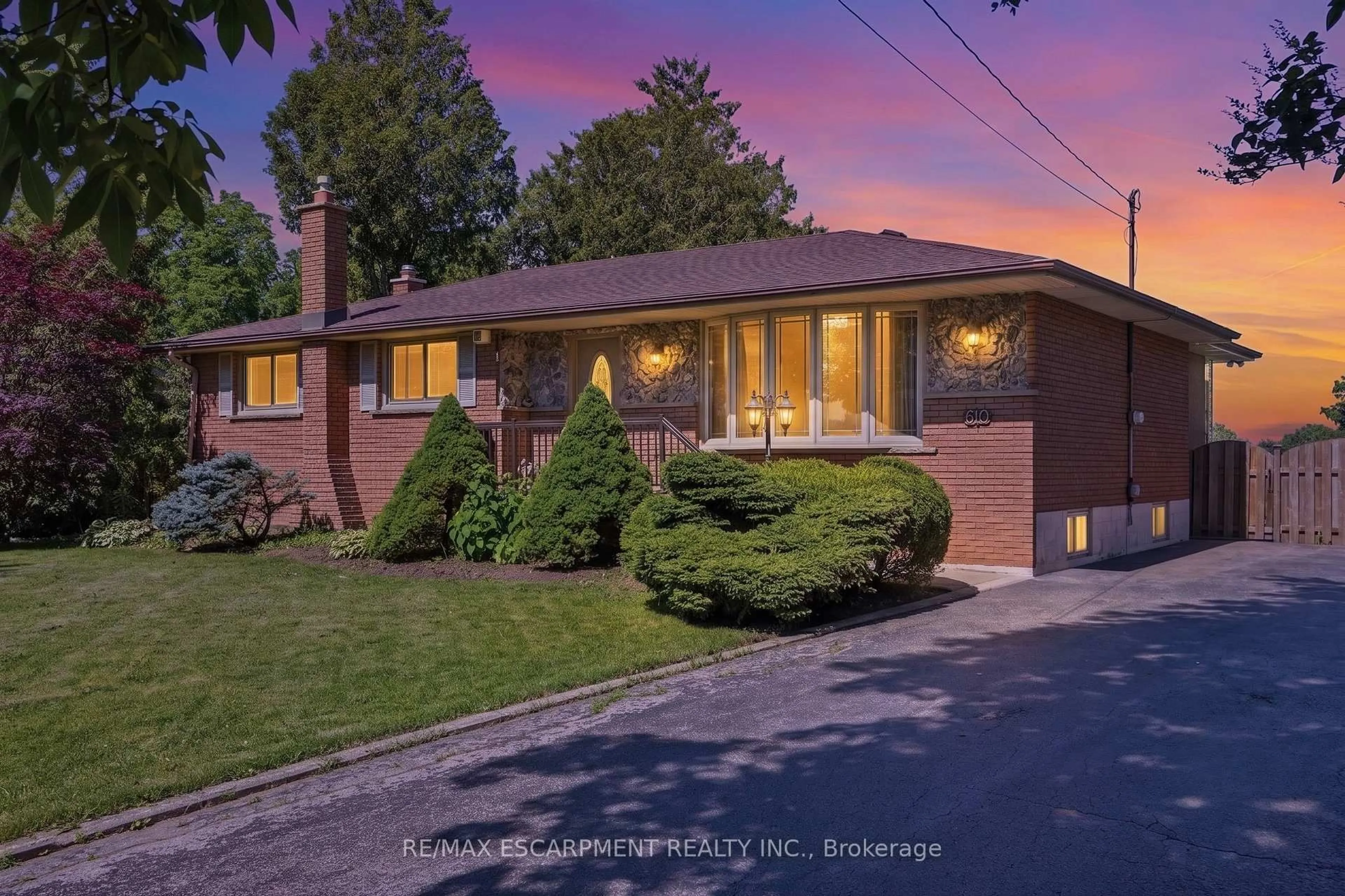 Home with brick exterior material, street for 610 Miles Rd, Hamilton Ontario L0R 1P0