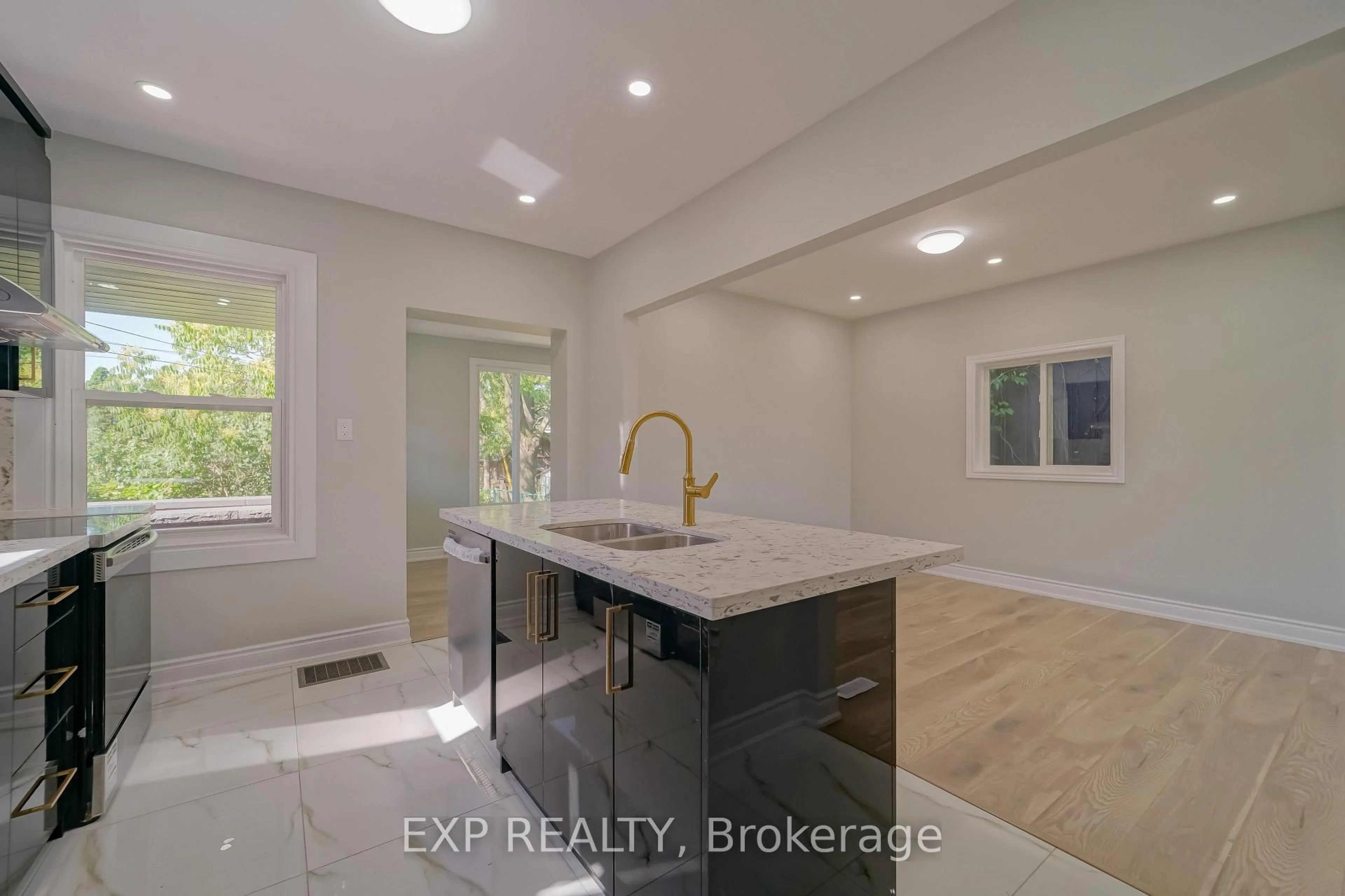 Open concept kitchen, ceramic/tile floor for 1509 Main St, Hamilton Ontario L8K 1E2