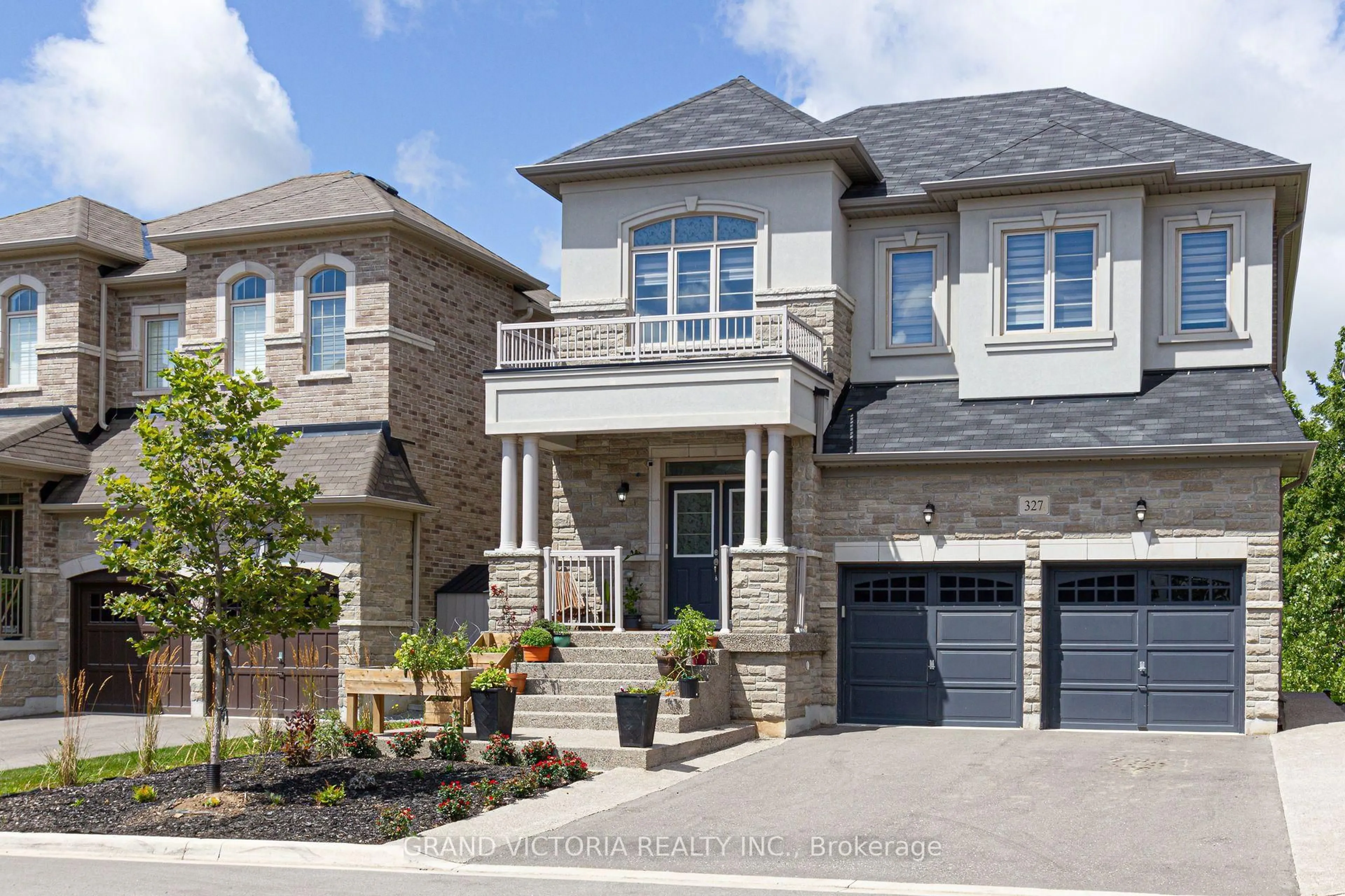 Home with brick exterior material, street for 327 Humphrey St, Hamilton Ontario L8B 1X5