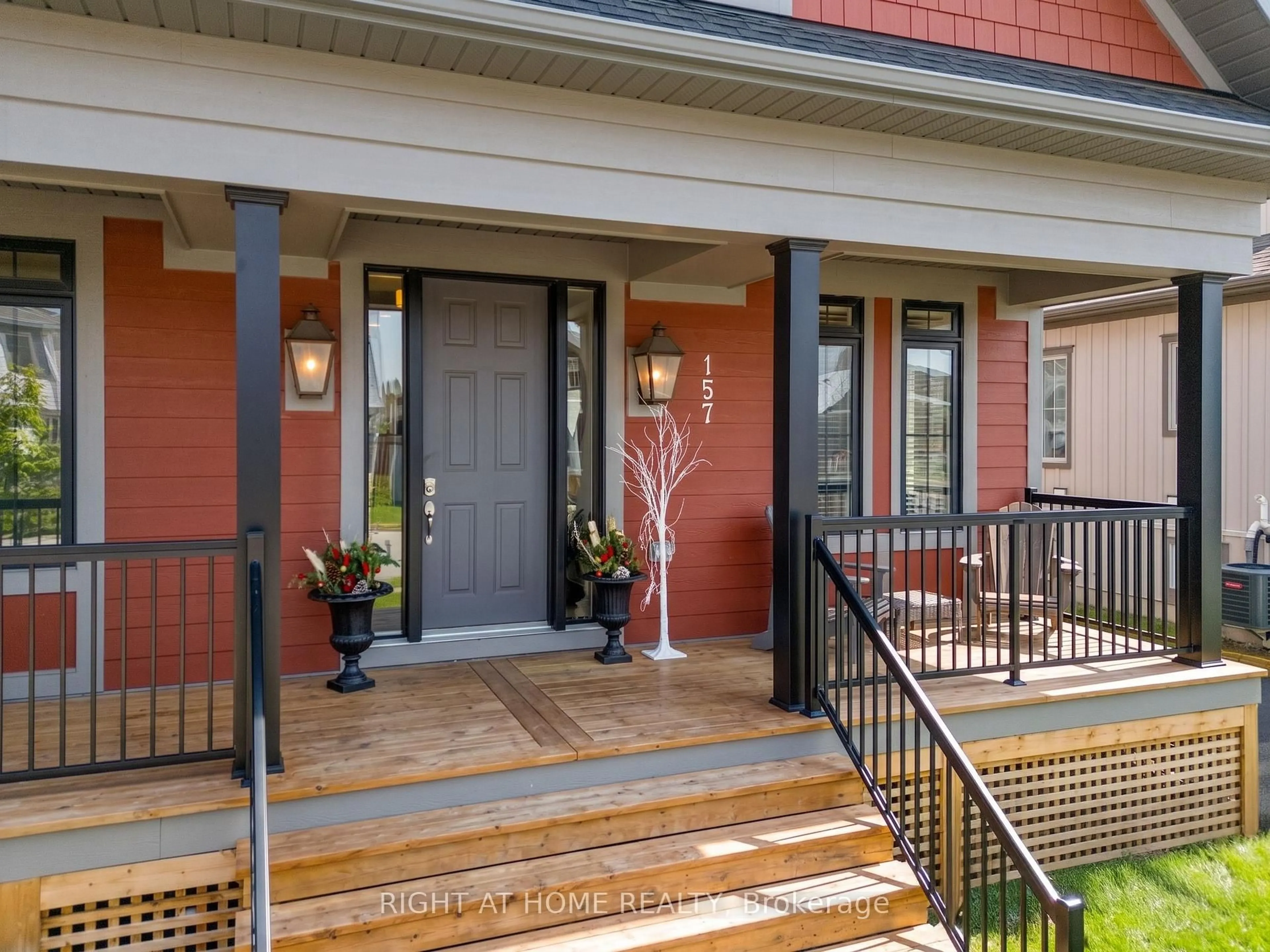 Unknown for 157 Courtland St, Blue Mountains Ontario L9Y 5L7