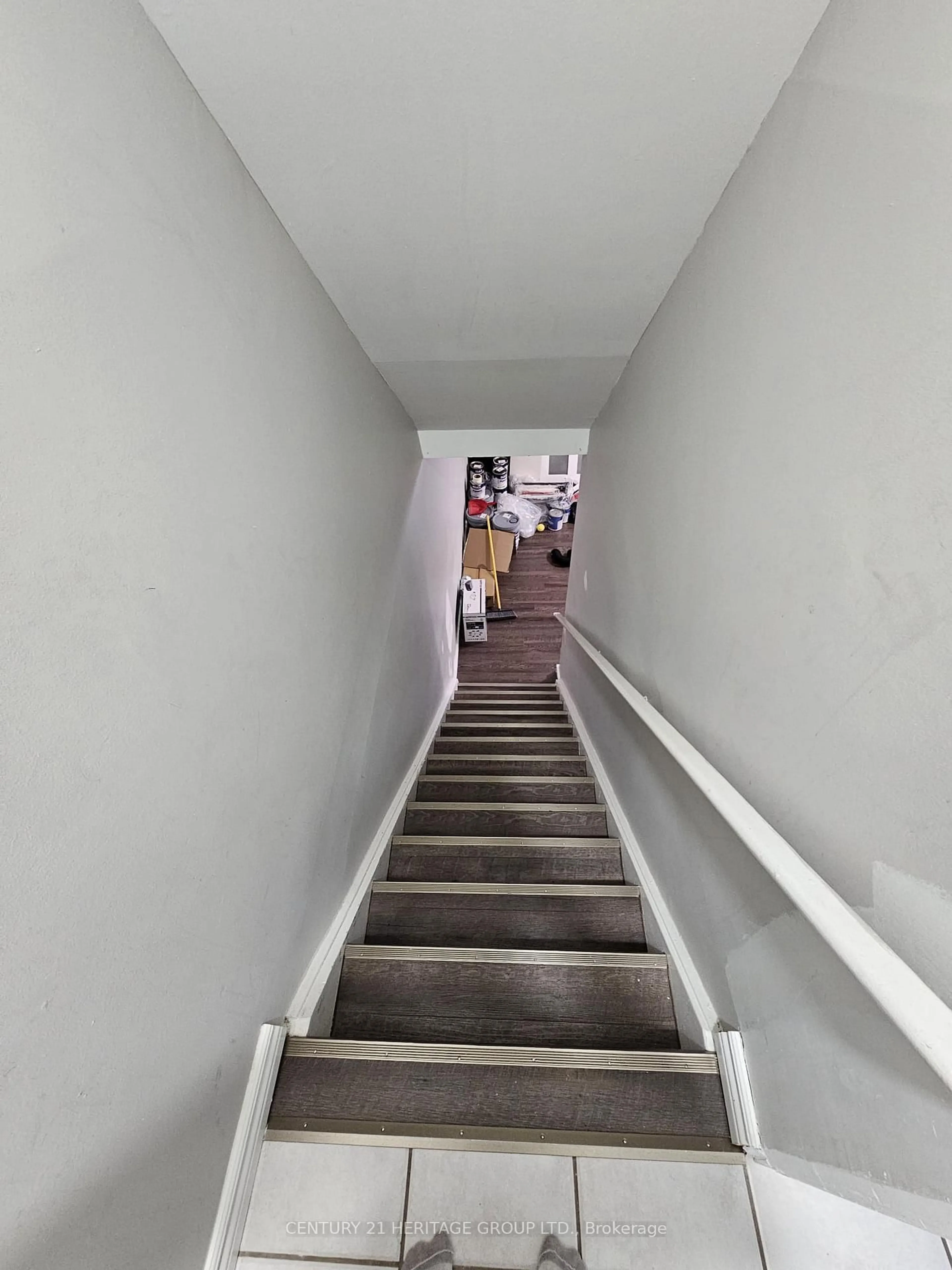 Stairs for 89 Highview Ave #24, London South Ontario N6C 5V7