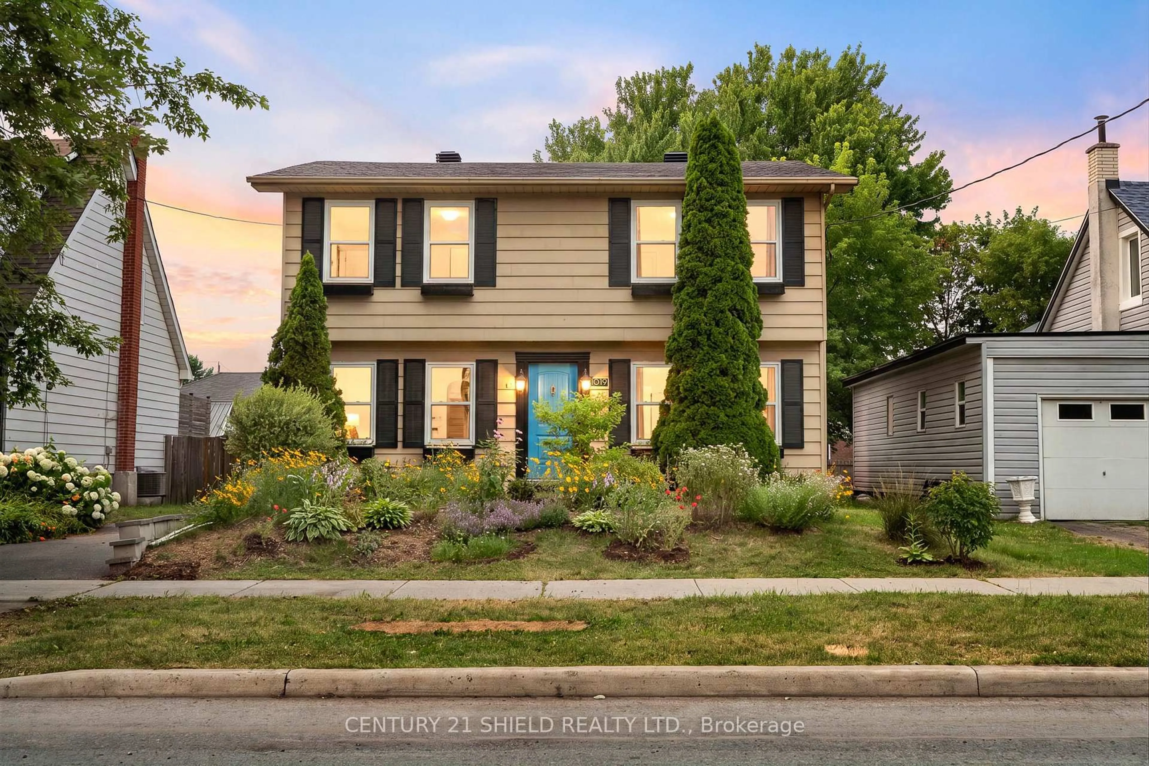 Home with brick exterior material, street for 1019 OSBORNE Ave, Cornwall Ontario K6J 1K8