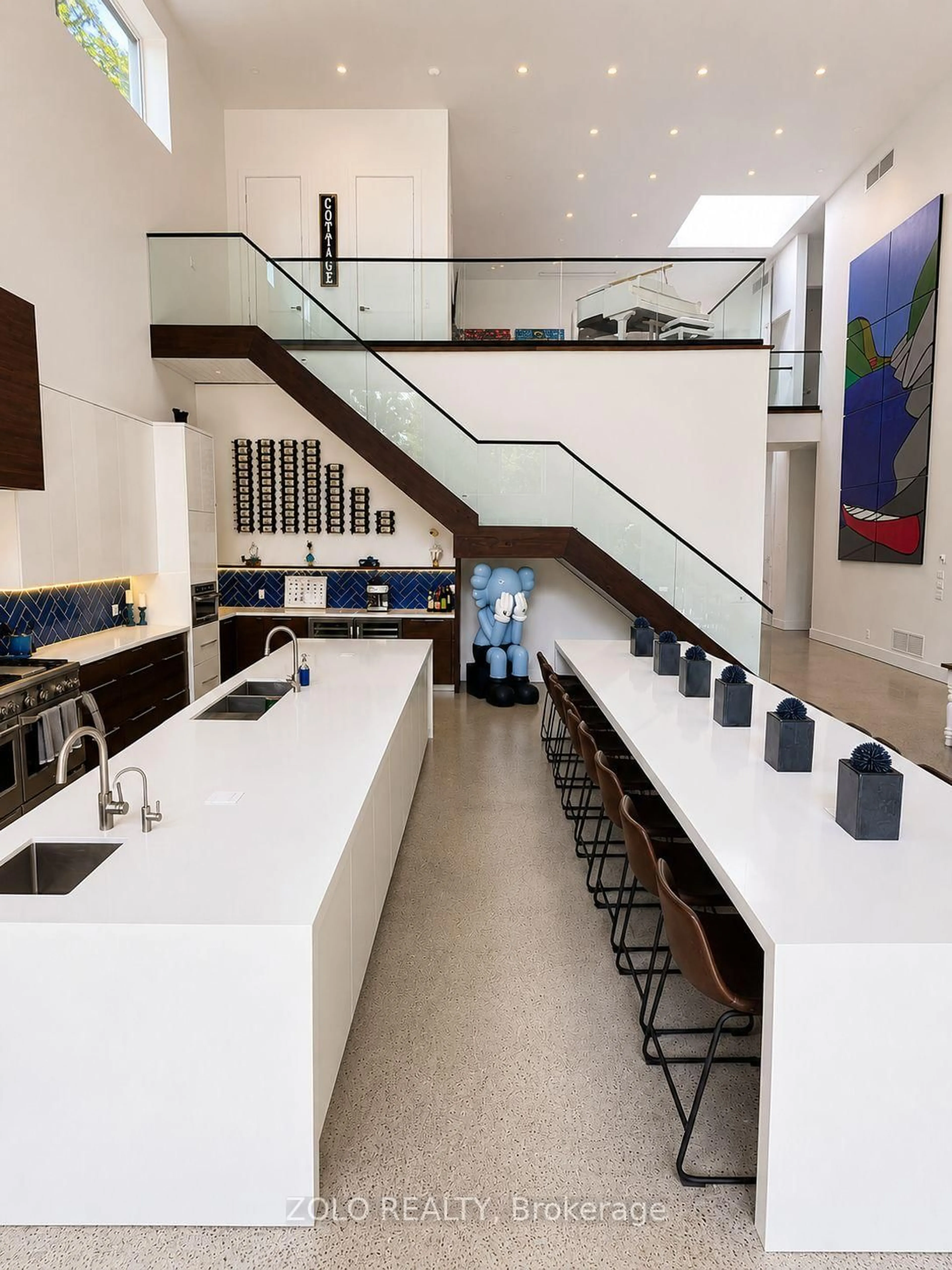 Contemporary kitchen, unknown for 35 Estate Dr, Muskoka Lakes Ontario P0B 1J0