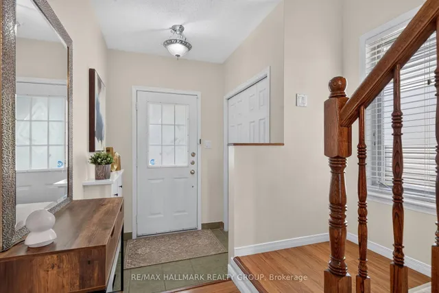 63 Palmadeo Dr, Ottawa 3