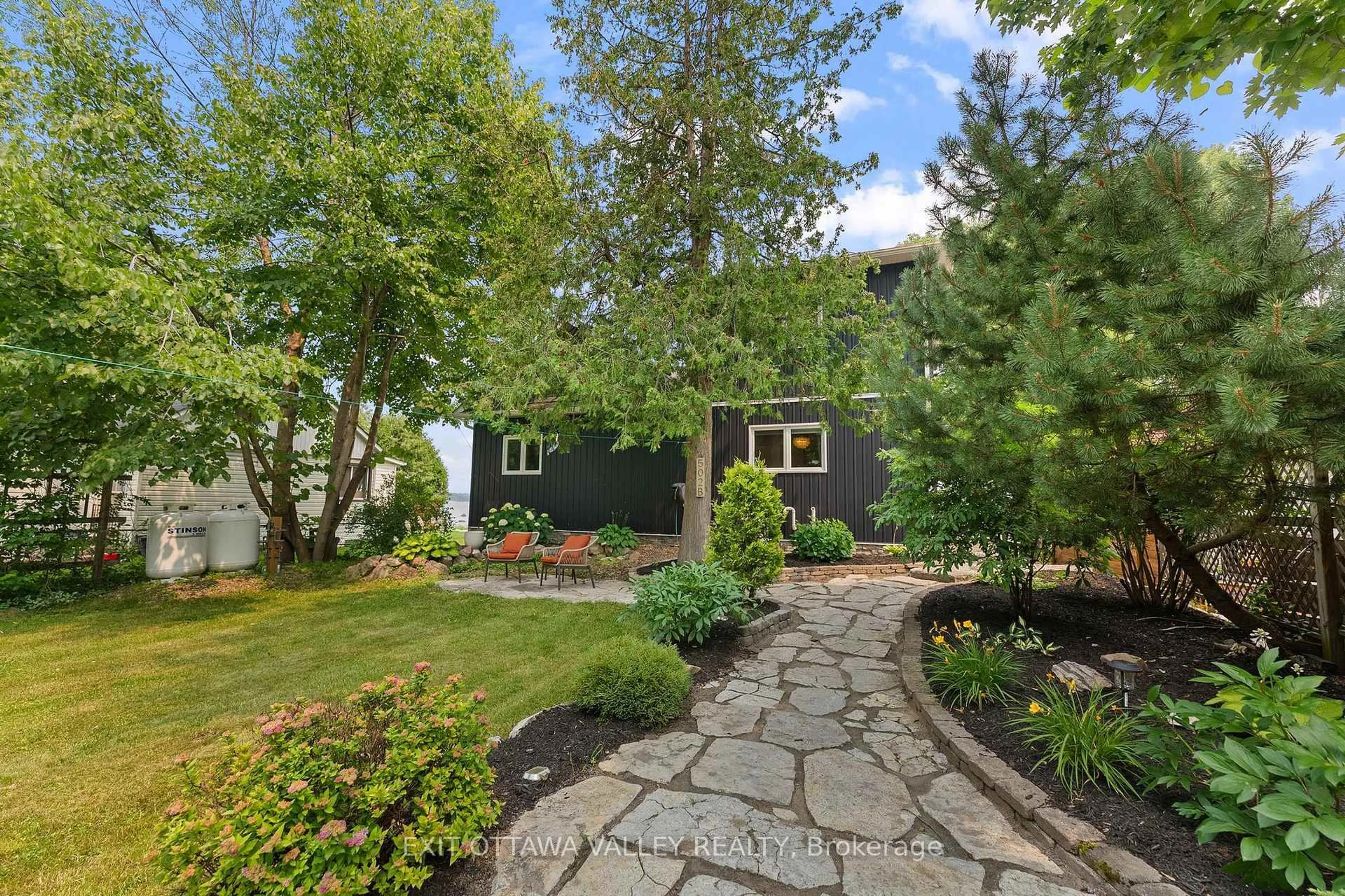 Patio, street for 502B Macgregor Bay Tr, Pembroke Ontario K8A 8K9