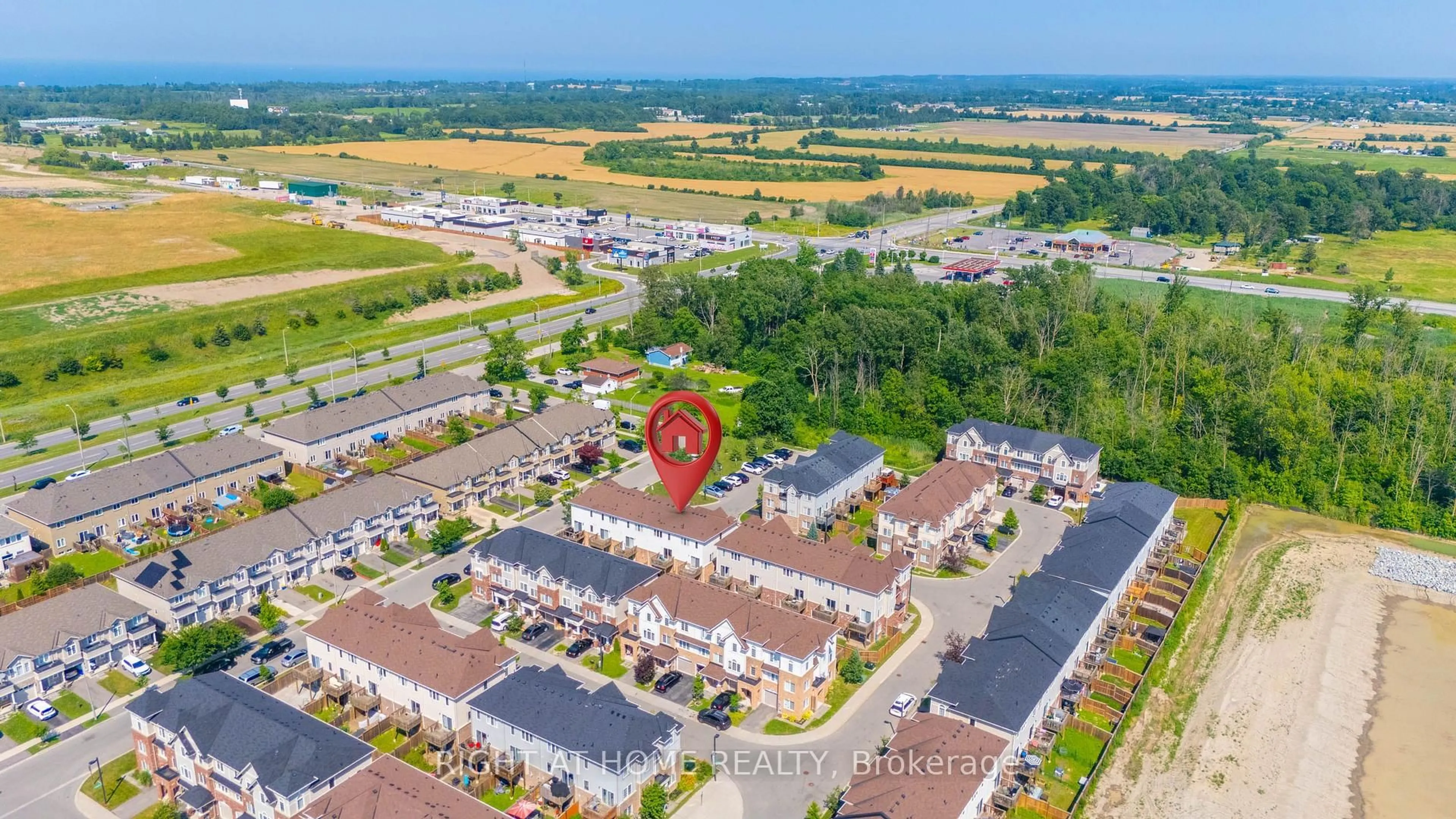 A pic from outside/outdoor area/front of a property/back of a property/a pic from drone, street for 8 Kenridge Terr, Hamilton Ontario L8J 0G4