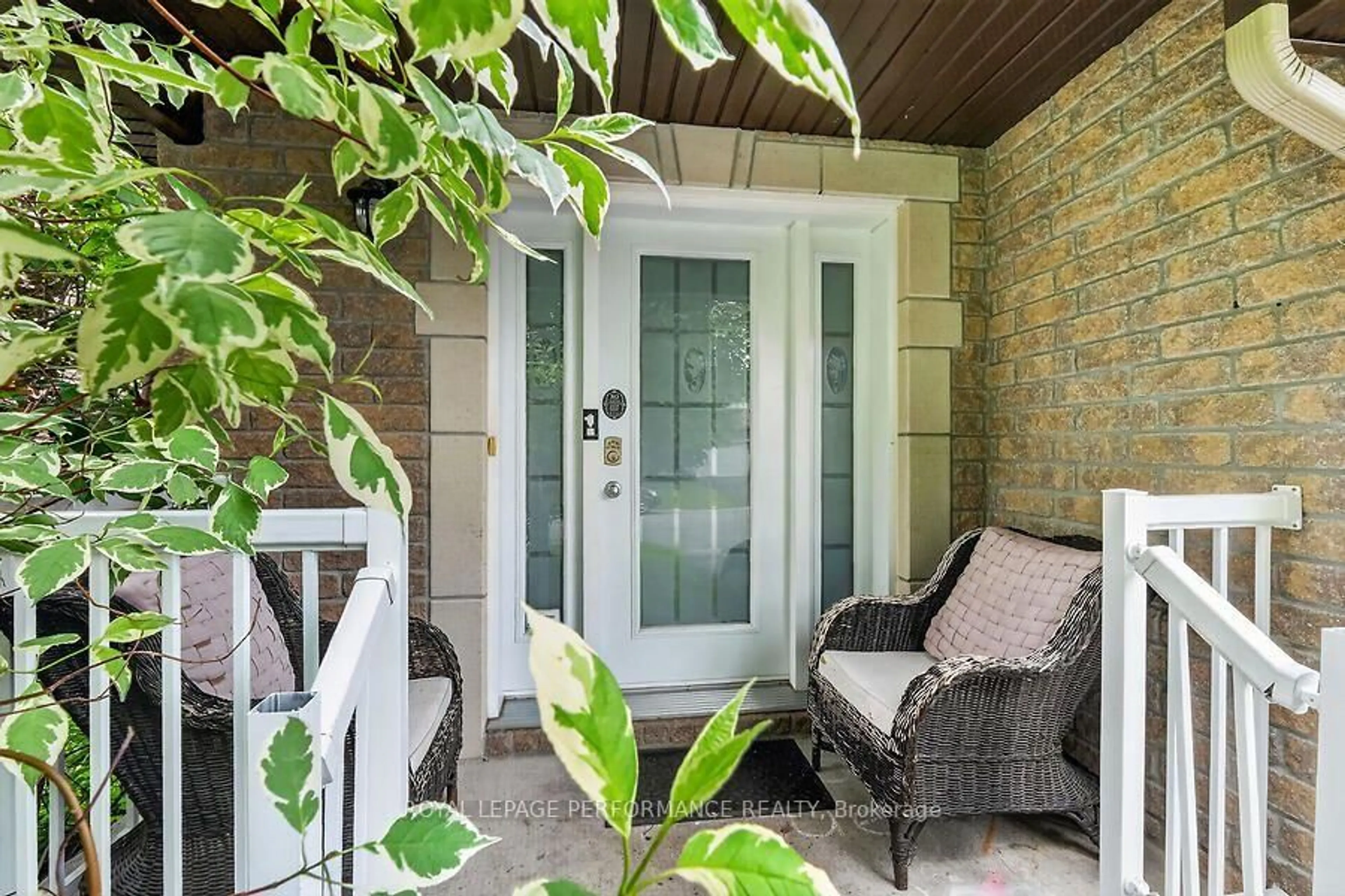 Indoor entryway for 266 Mica Cres, Clarence-Rockland Ontario K4K 0E2