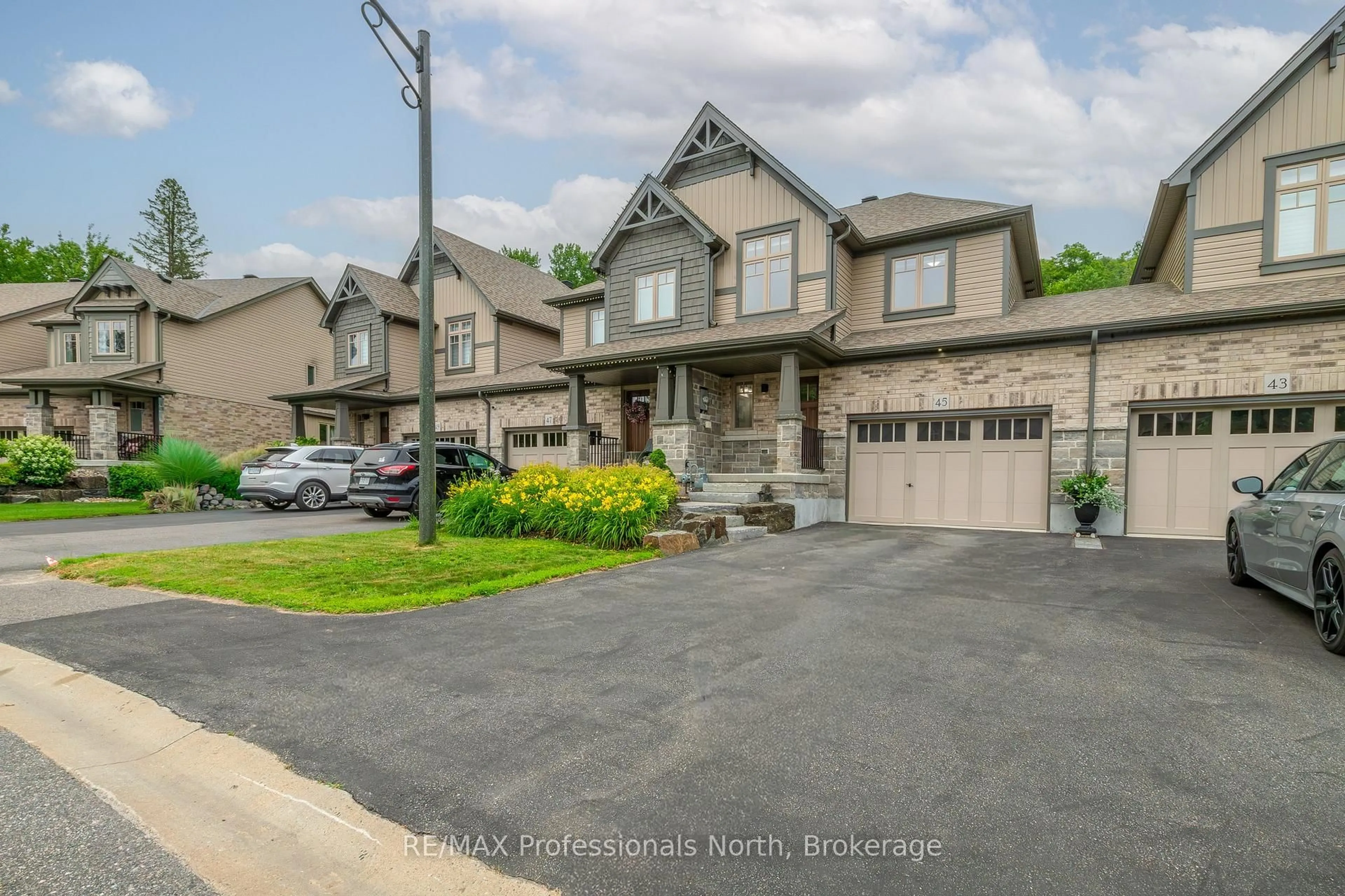 Unknown for 45 Kelsey Madison Crt, Huntsville Ontario P1H 0E2
