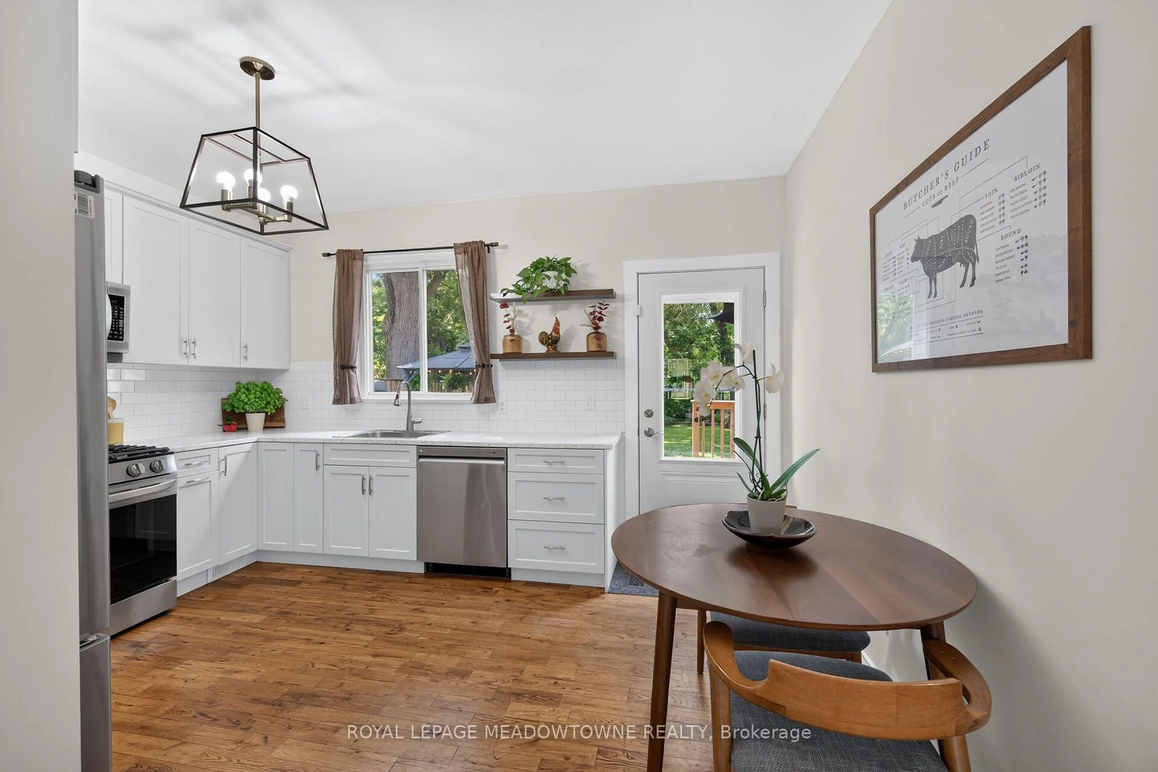Open concept kitchen, unknown for 11 Stirton Ave, Brantford Ontario N3T 1E2