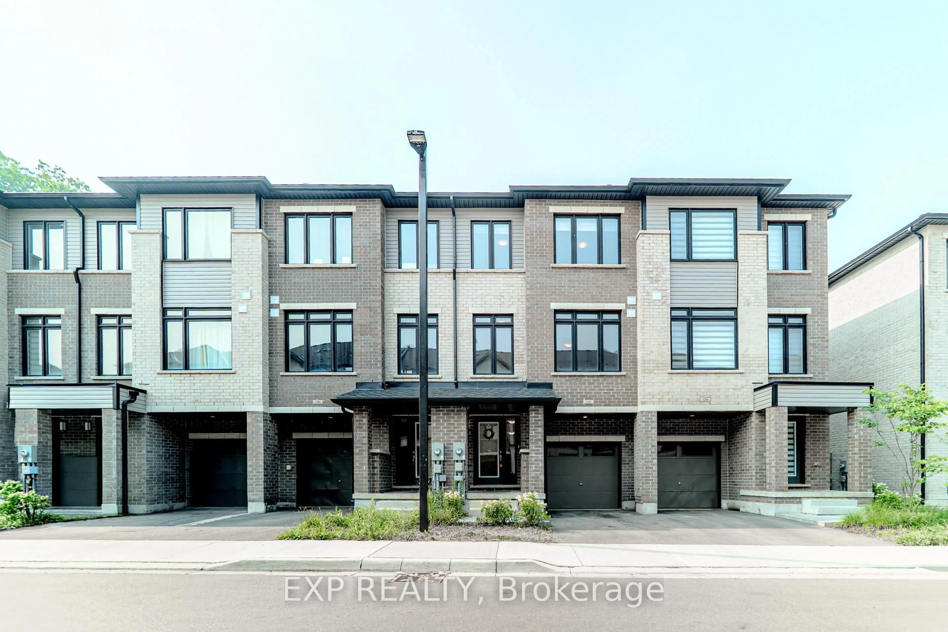 Unknown for 585 Colborne St #1207, Brantford Ontario N3S 0K4