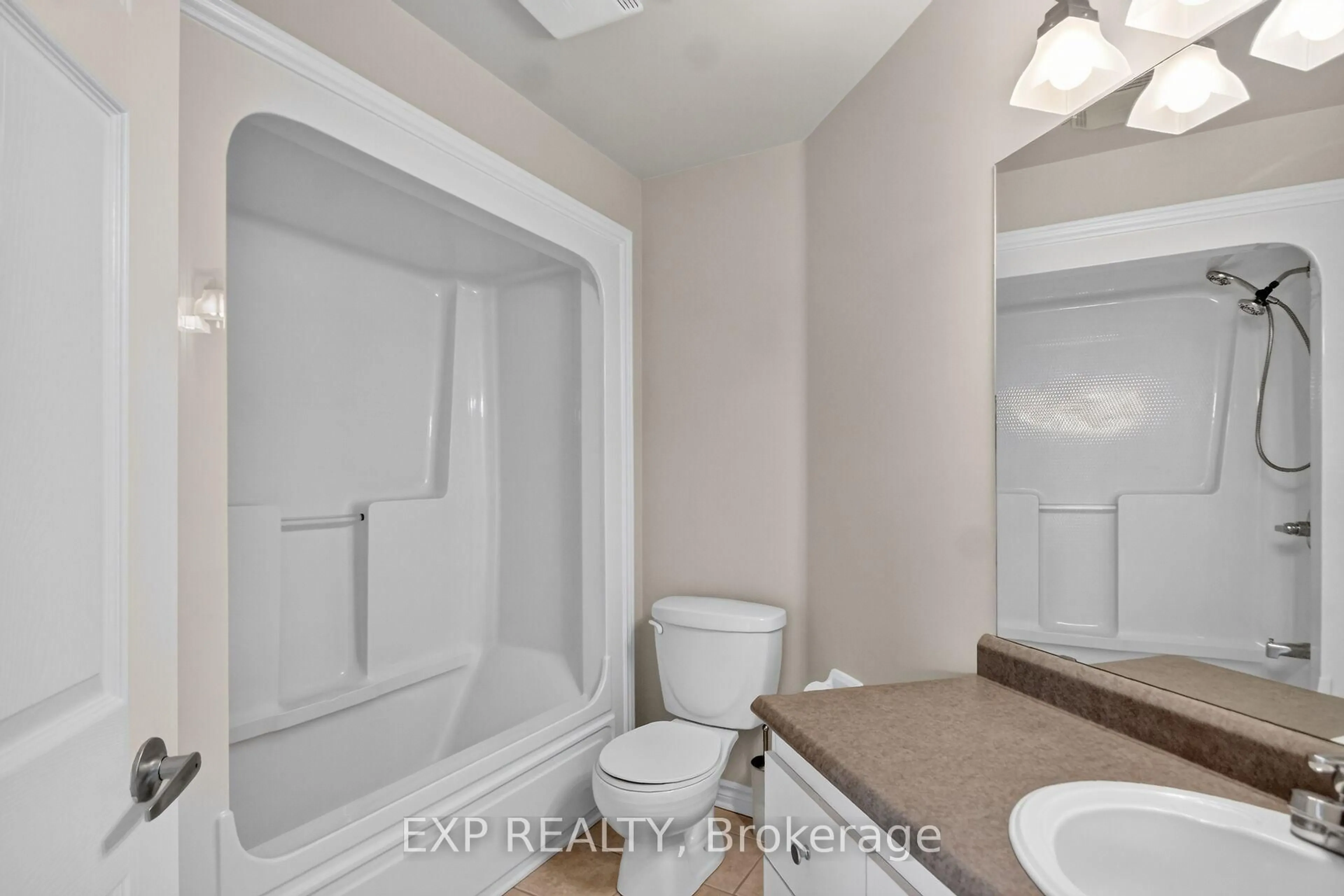 Standard bathroom, unknown for 97 Mill St #2A, Russell Ontario K4R 1B8