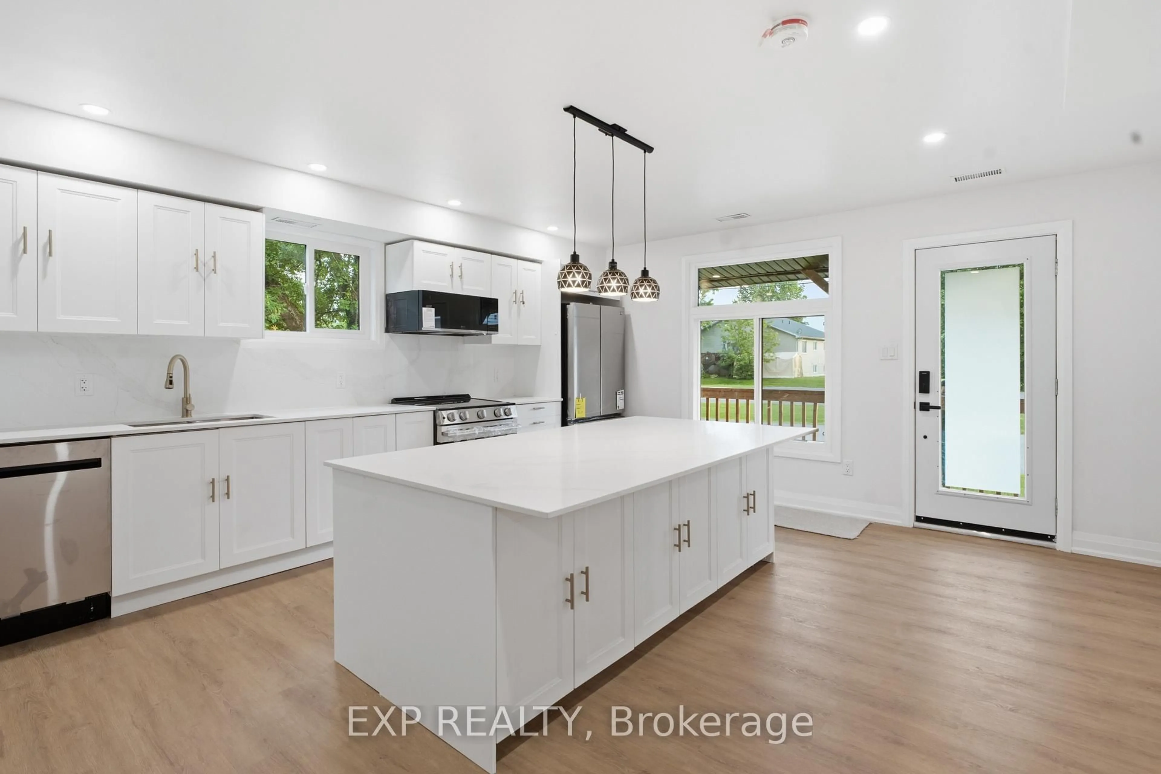 Open concept kitchen, ceramic/tile floor for 13 Elm St, South Glengarry Ontario K0C 1N0
