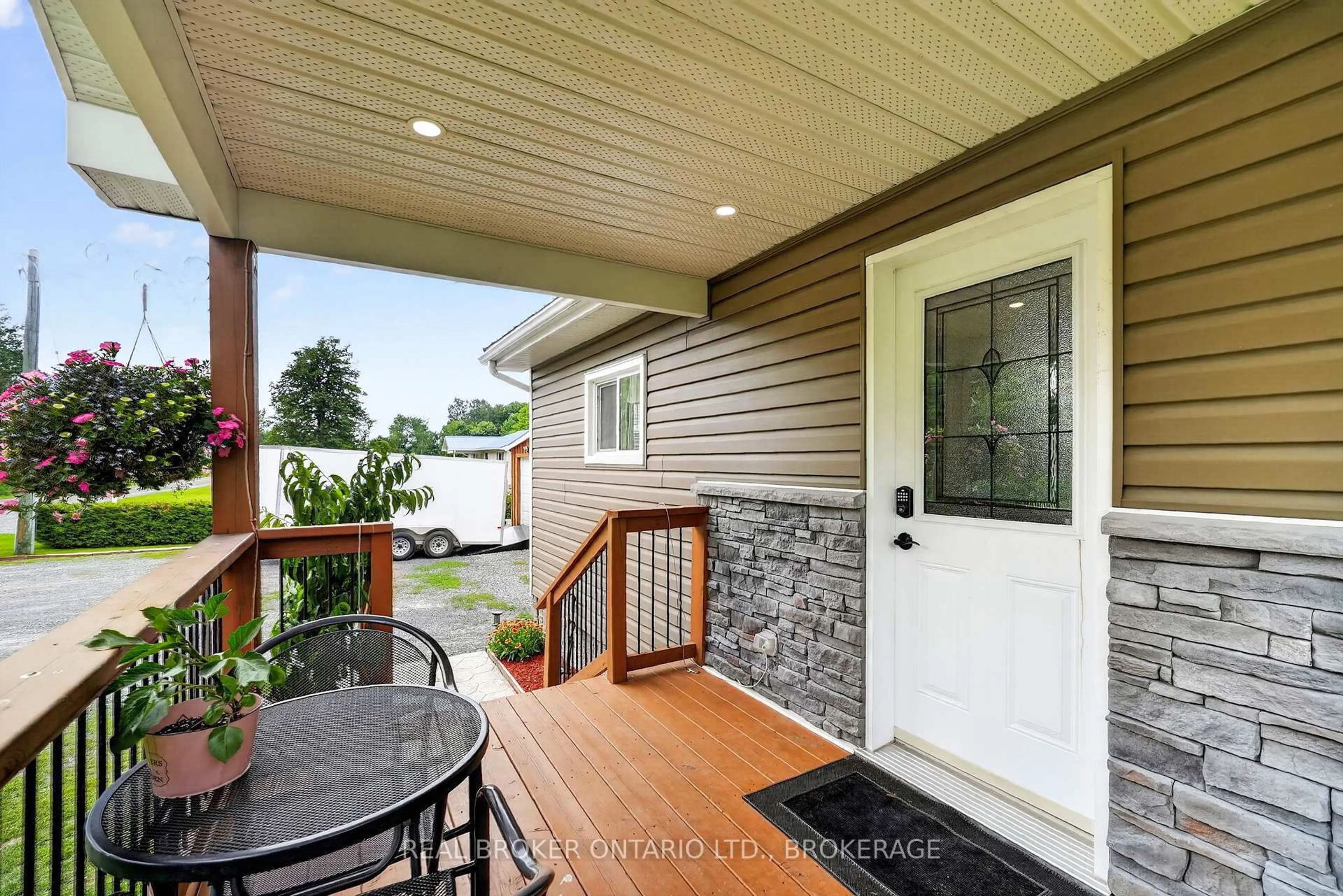 Patio, water/lake/river/ocean view for 17137 Quail Rd, North Stormont Ontario K0C 1V0