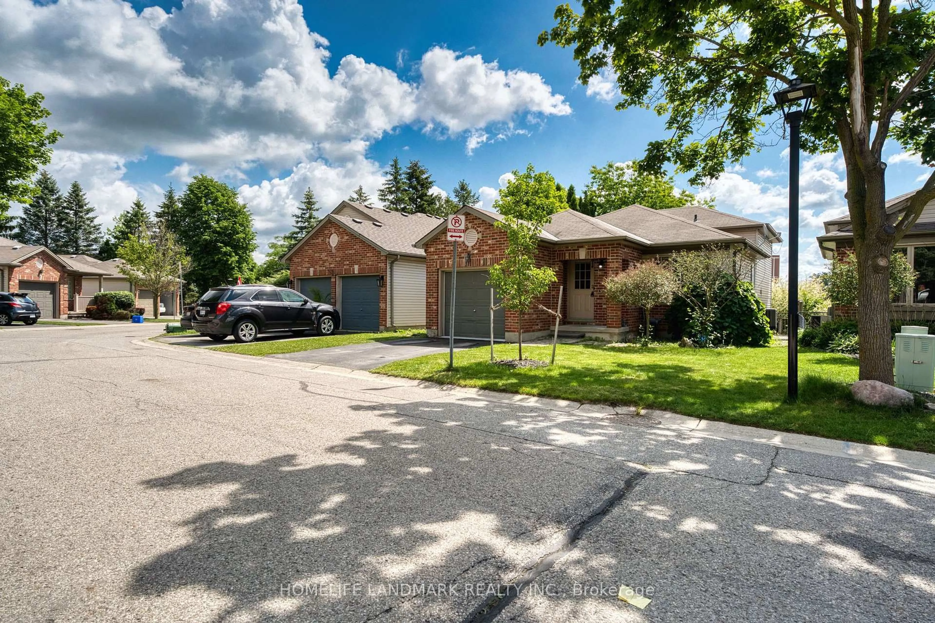 A pic from outside/outdoor area/front of a property/back of a property/a pic from drone, street for 59 Pennybrook Cres #36, London North Ontario N5X 4C3