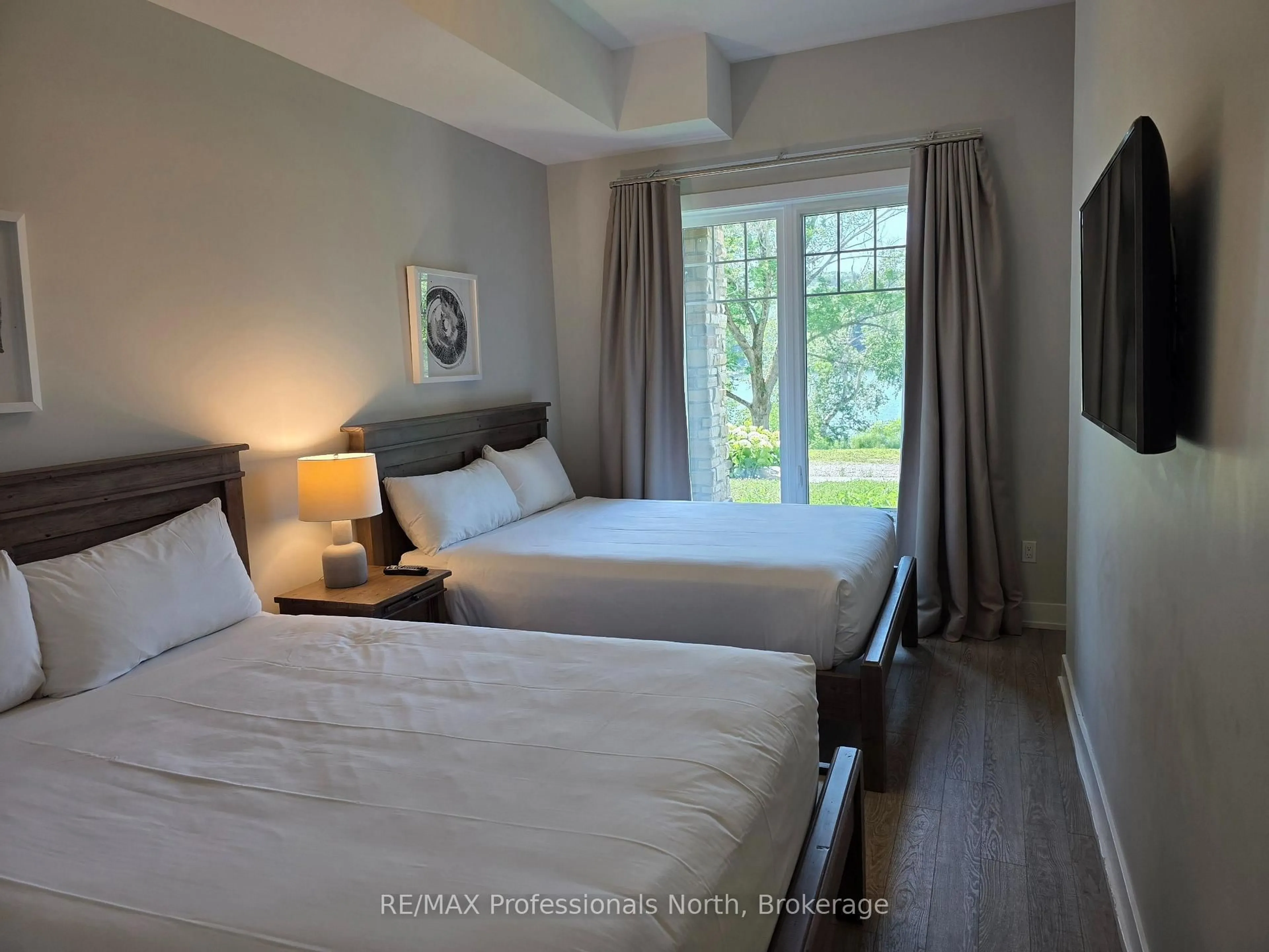 A pic of a room for 25 Penn Lake Point Rd #017, Huntsville Ontario P1H 1A9