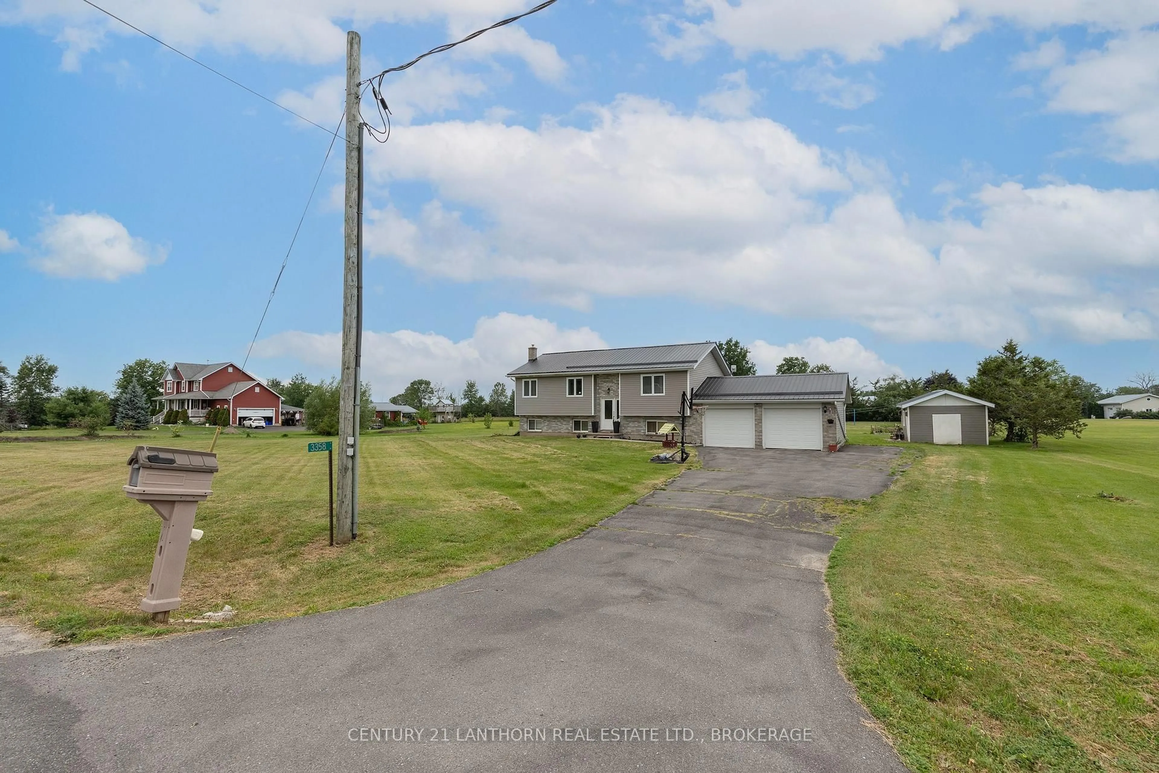 A pic from outside/outdoor area/front of a property/back of a property/a pic from drone, street for 3358 Scanlan Rd, Harrowsmith Ontario K0H 1V0