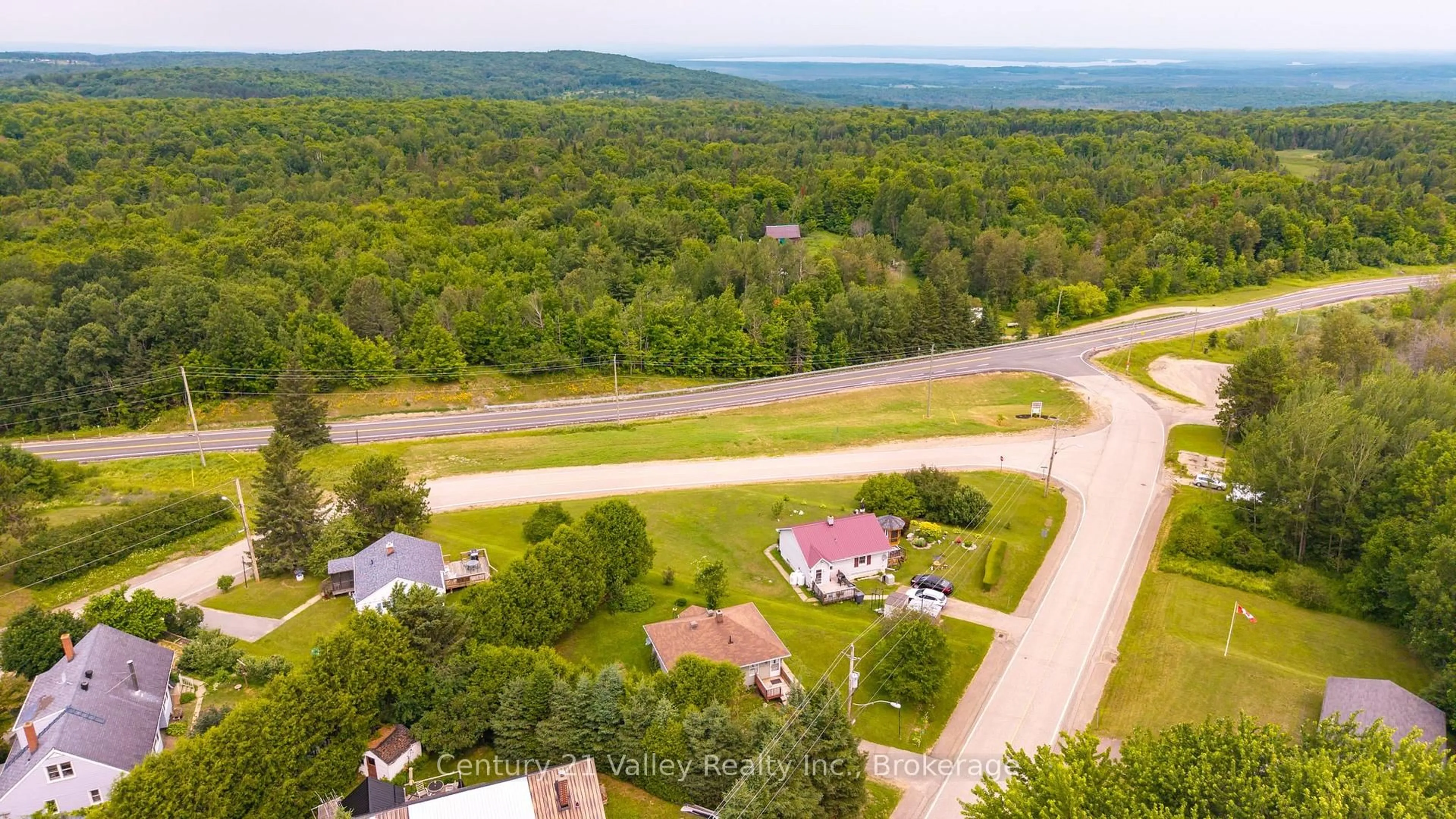 A pic from outside/outdoor area/front of a property/back of a property/a pic from drone, unknown for 34 Sebastopol Dr, Foymount Ontario K0J 1W0