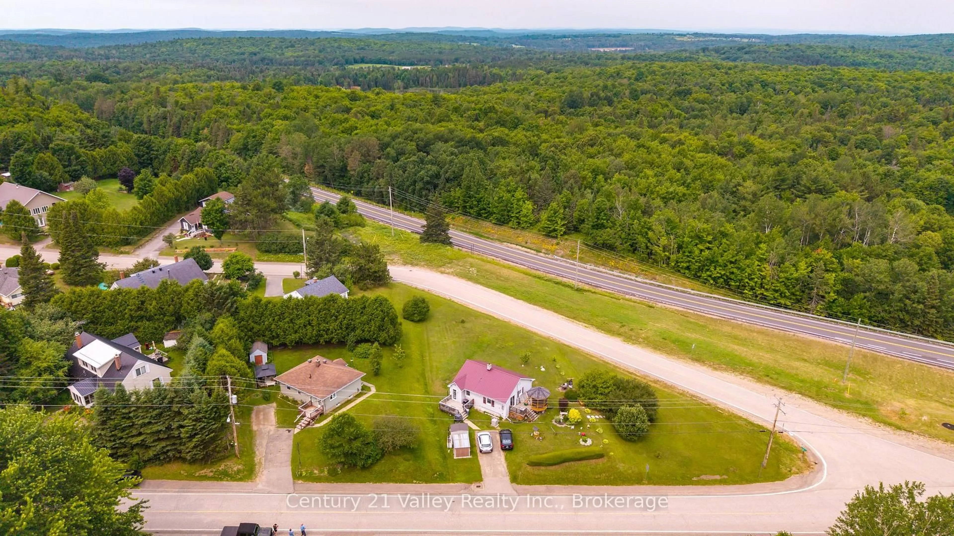 A pic from outside/outdoor area/front of a property/back of a property/a pic from drone, unknown for 34 Sebastopol Dr, Foymount Ontario K0J 1W0