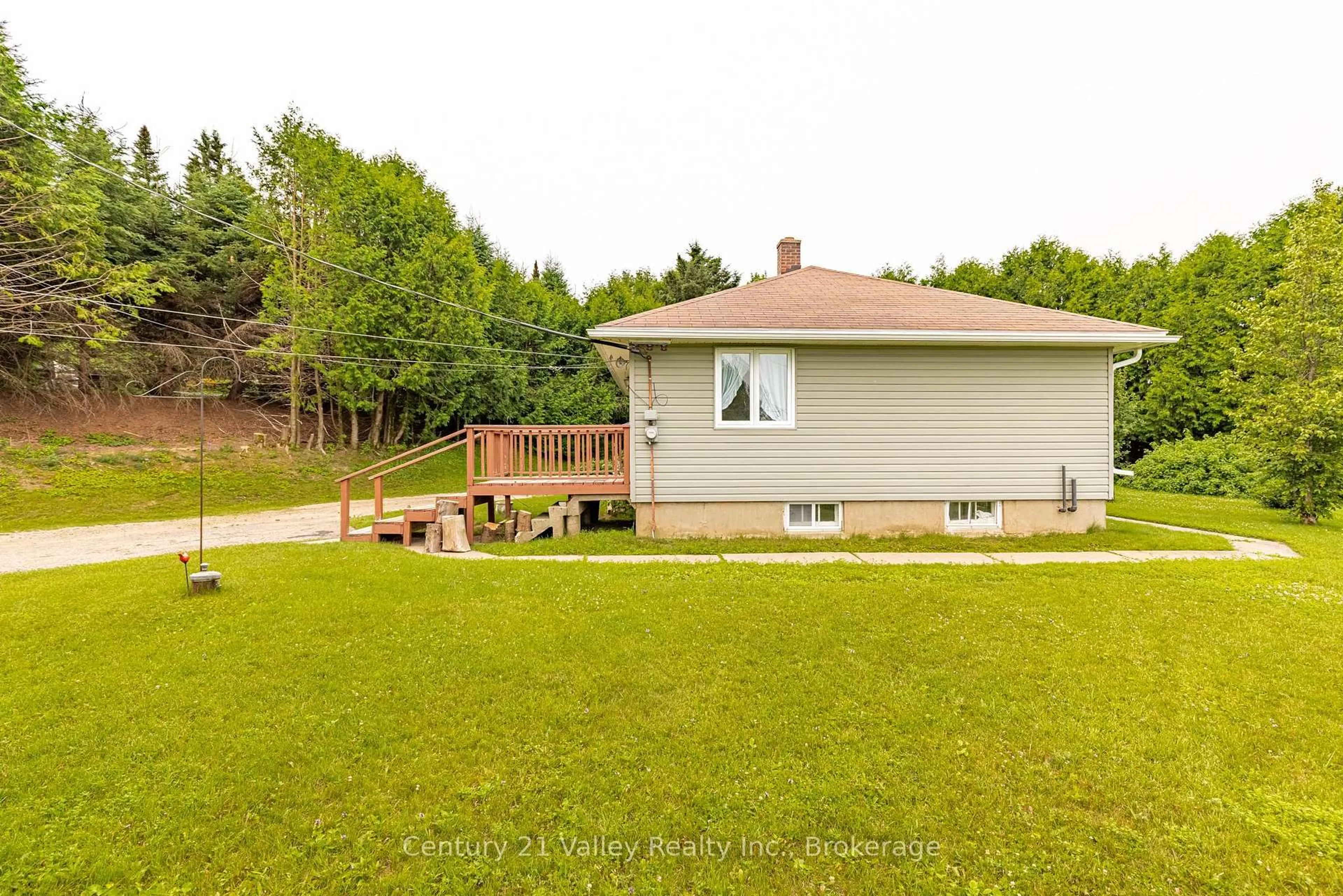 A pic from outside/outdoor area/front of a property/back of a property/a pic from drone, unknown for 34 Sebastopol Dr, Foymount Ontario K0J 1W0