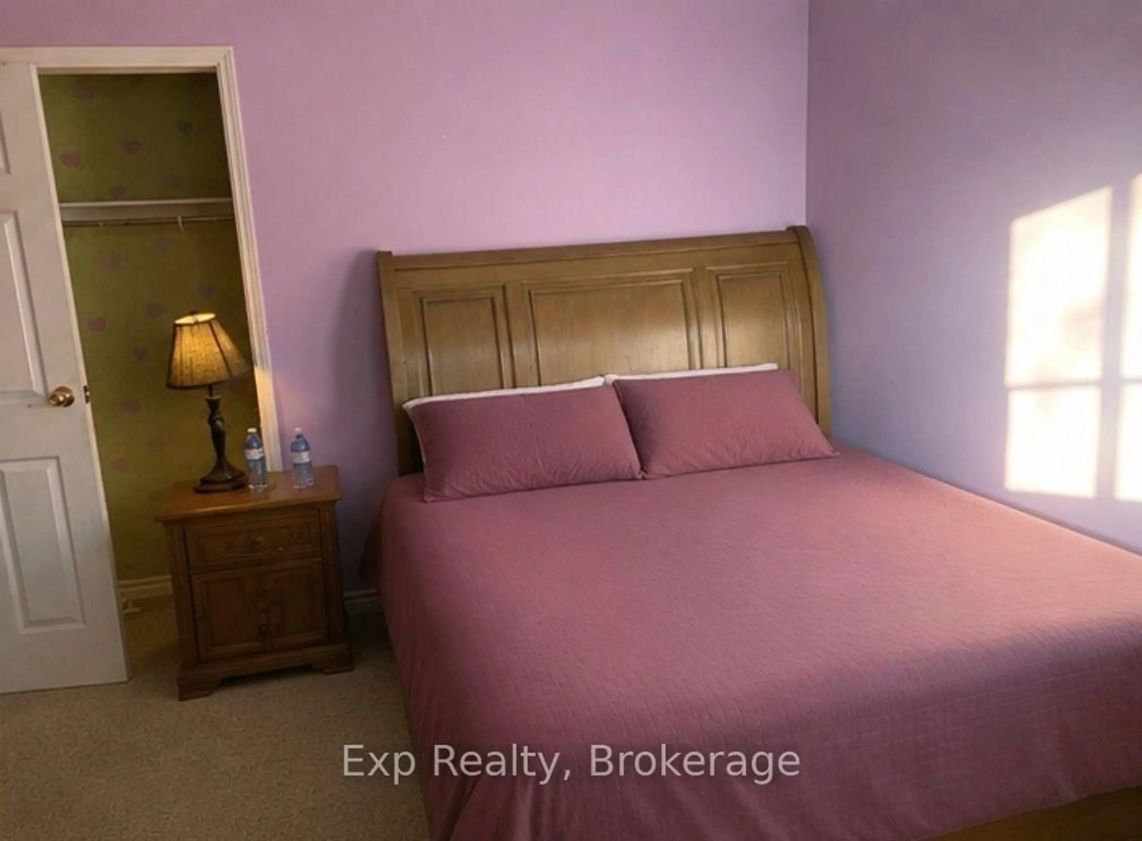 A pic of a room for 1 Caroline St #C, Kawartha Lakes Ontario K9V 1T2