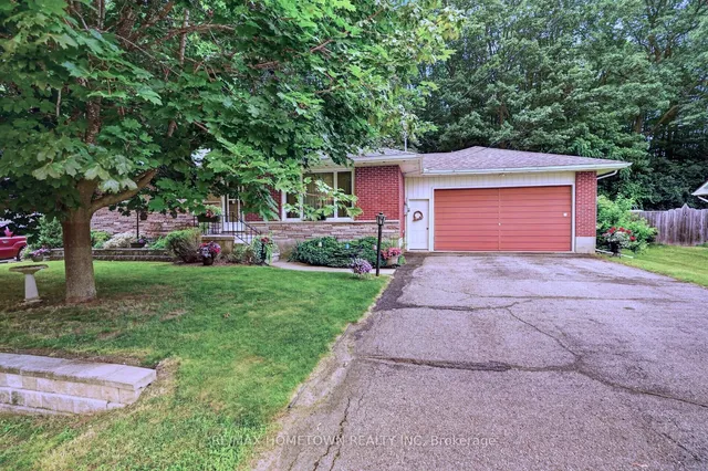 21 Fairway Cres, Brockville 3