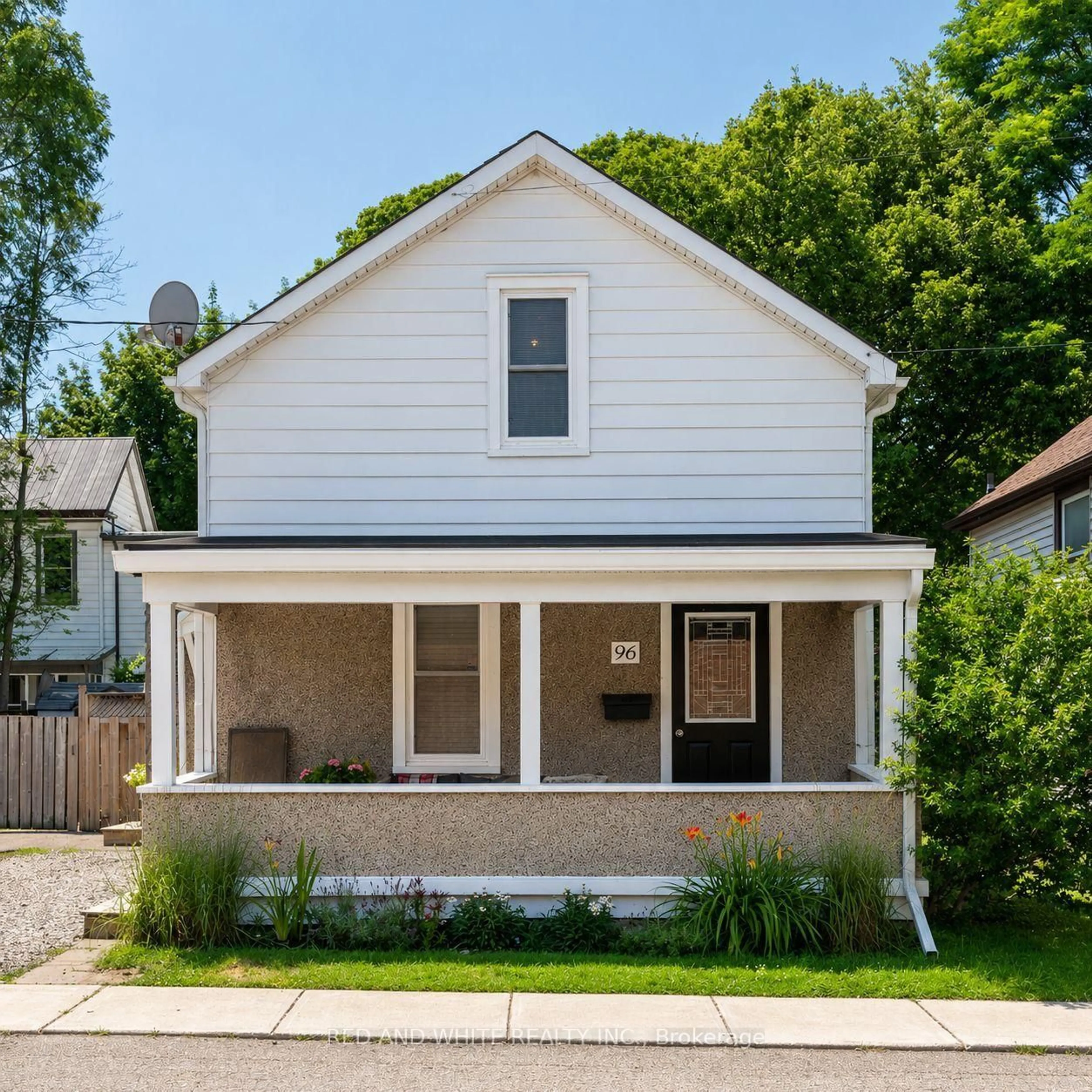 Home with vinyl exterior material, street for 96 Avonlea St, Ingersoll Ontario N5C 2X5