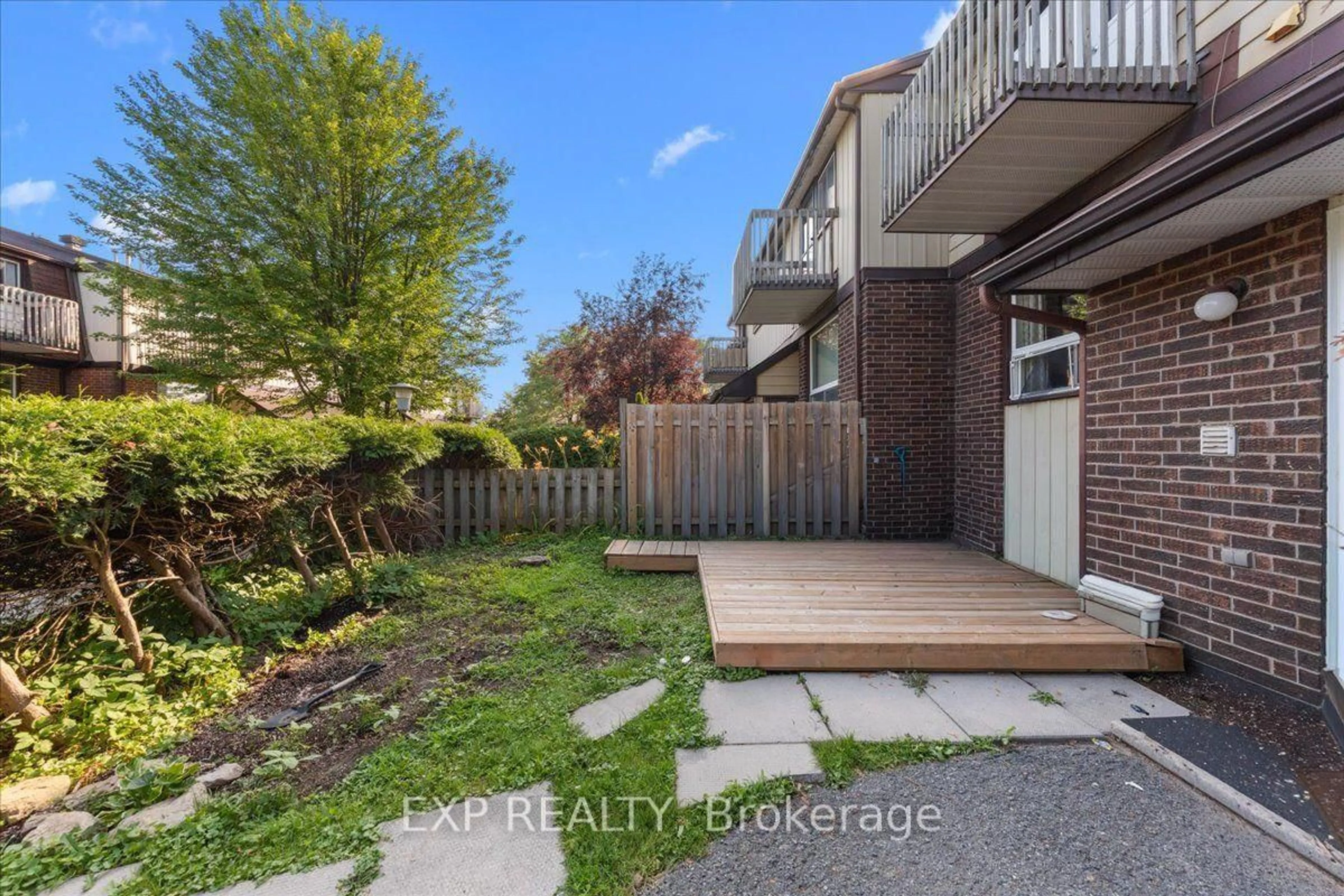 Patio, unknown for 407 Montfort St #9, Ottawa Ontario K1L 8G8