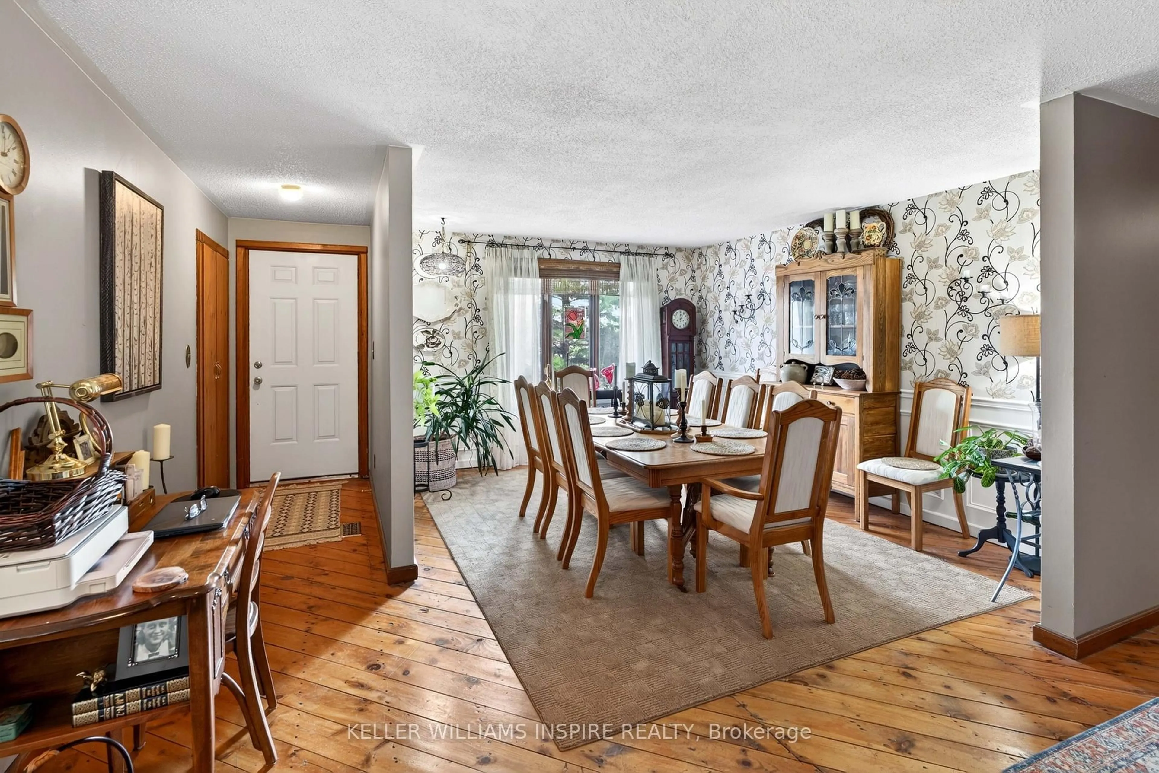Dining room, unknown for 130 Smith Rd, Quinte West Ontario K0K 2B0