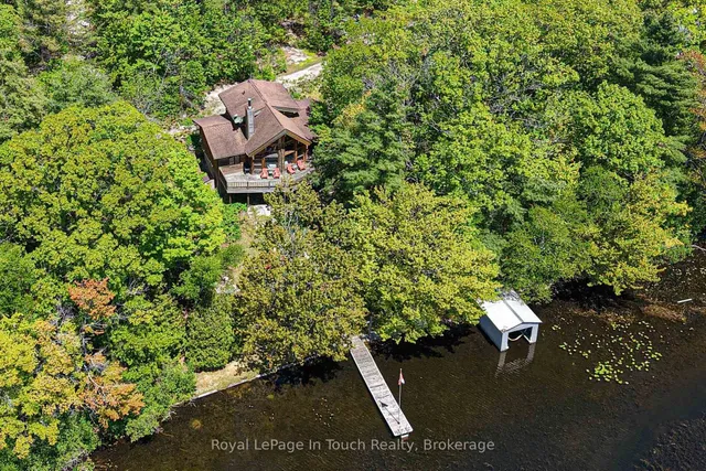 96 Millard Dr, Georgian Bay