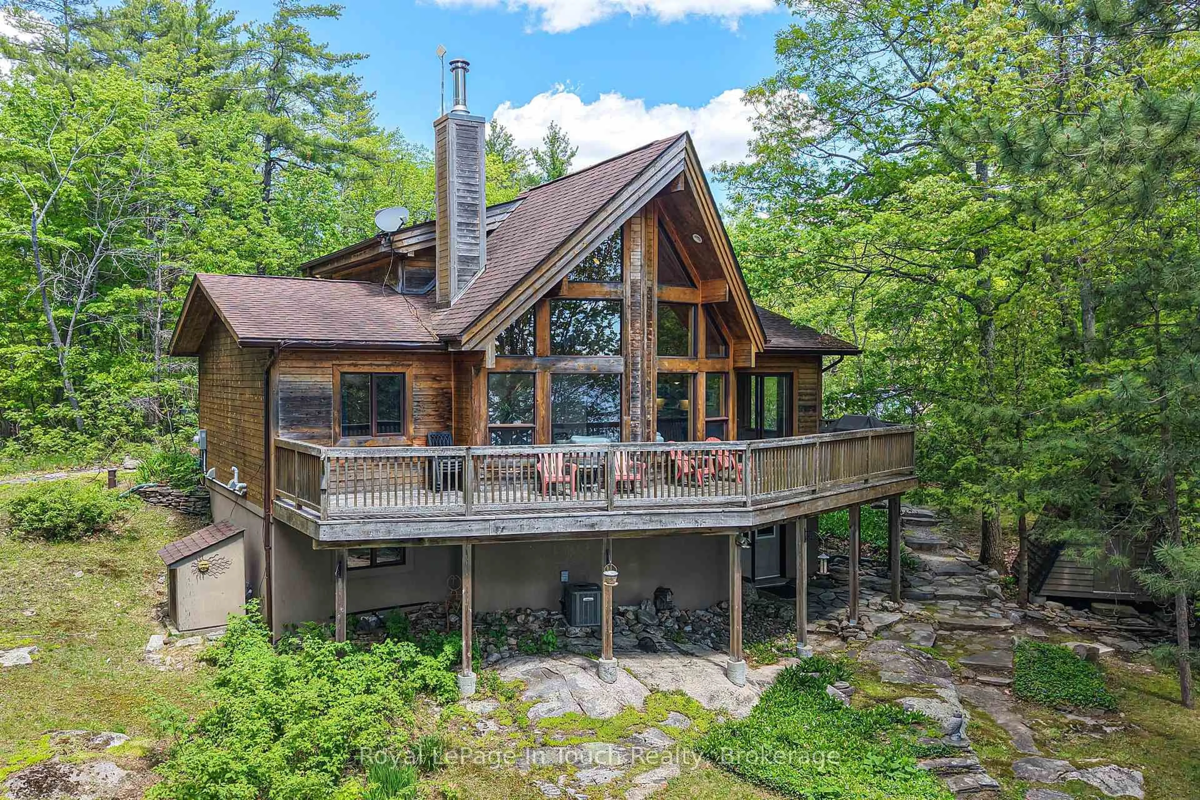 A pic from outside/outdoor area/front of a property/back of a property/a pic from drone, water/lake/river/ocean view for 96 Millard Dr, Georgian Bay Ontario L0K 1S0