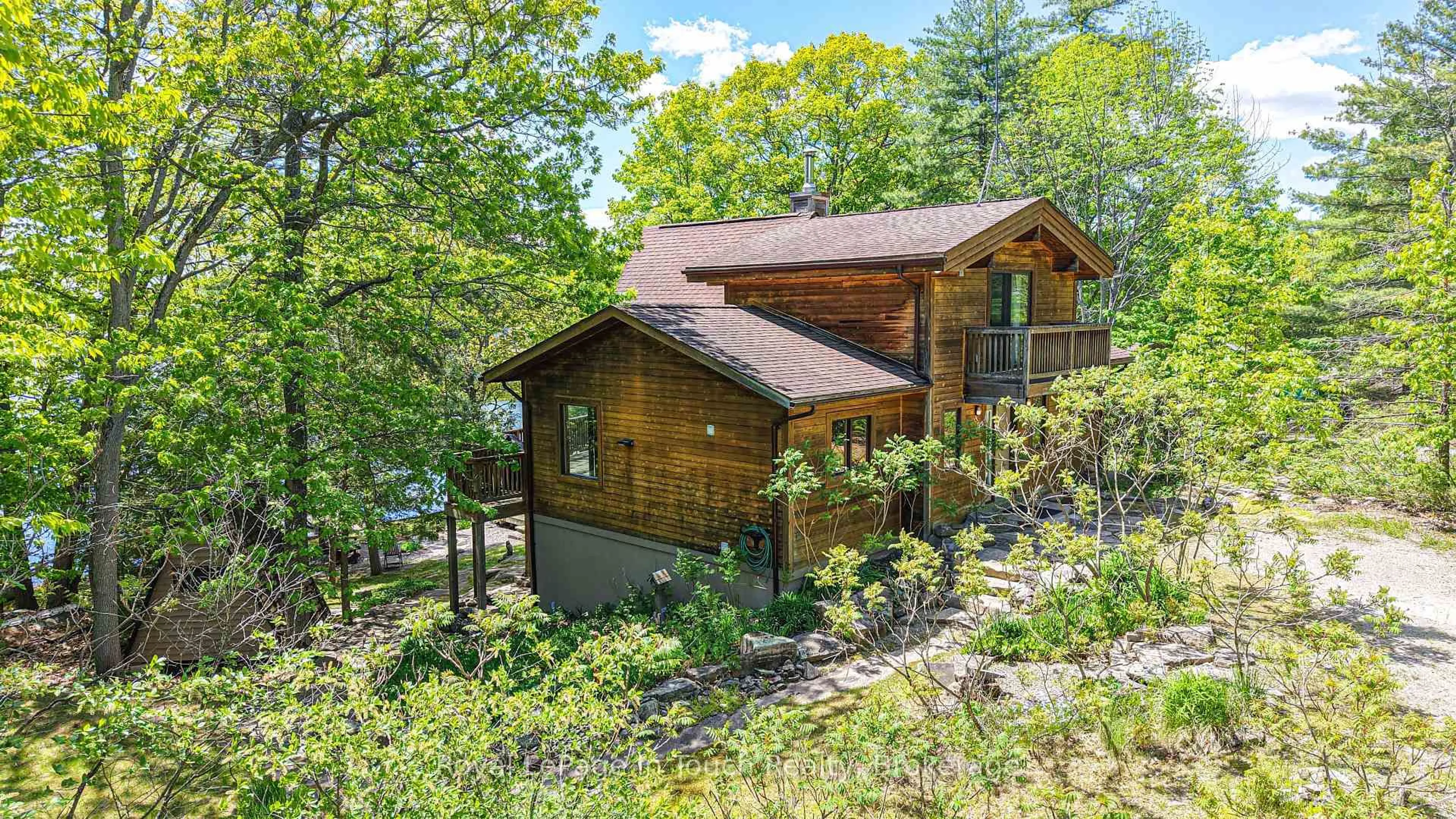 A pic from outside/outdoor area/front of a property/back of a property/a pic from drone, unknown for 96 Millard Dr, Georgian Bay Ontario L0K 1S0