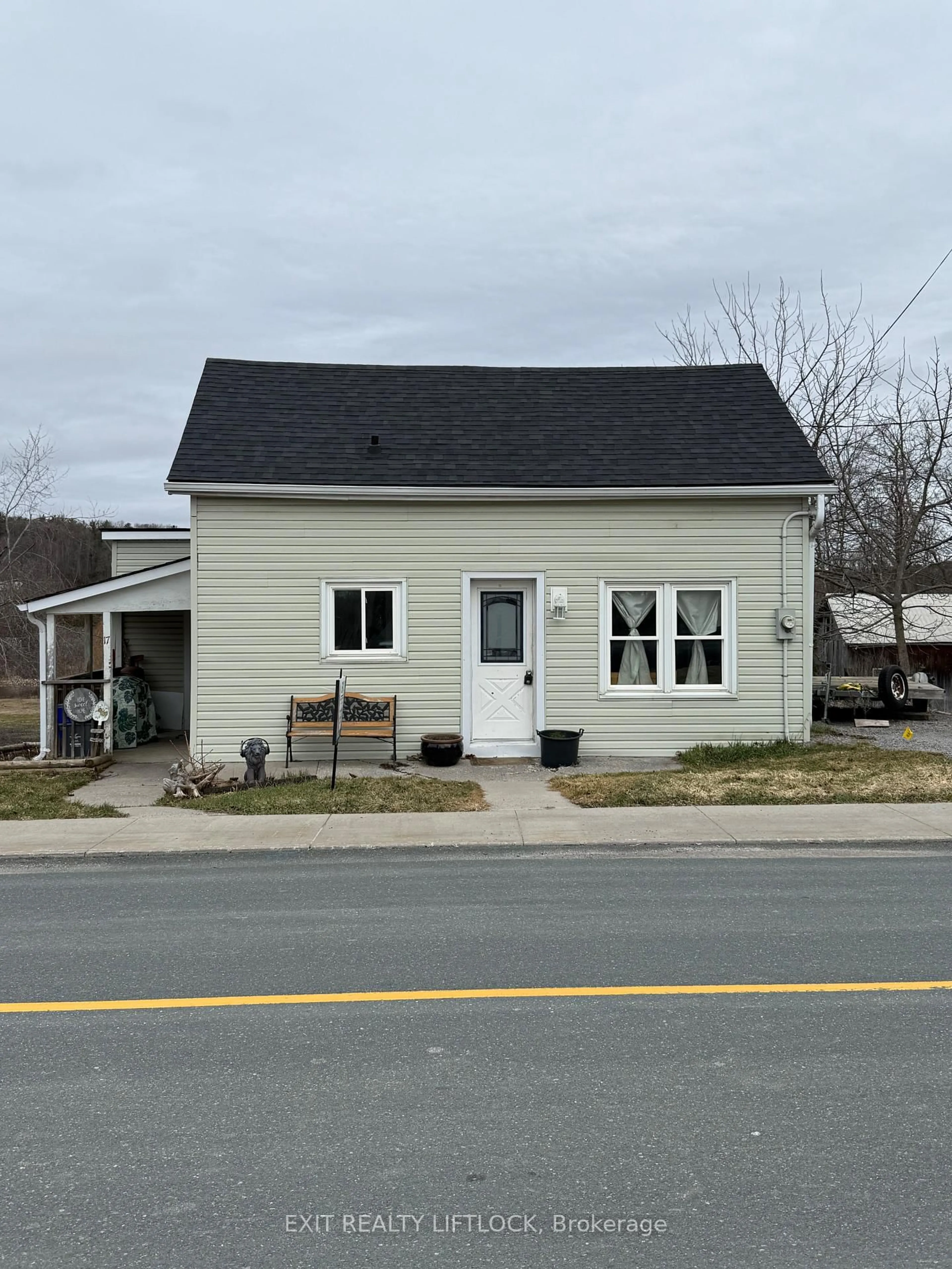 Home with vinyl exterior material, street for 17 Banta Rd, Trent Hills Ontario K0K 3K0