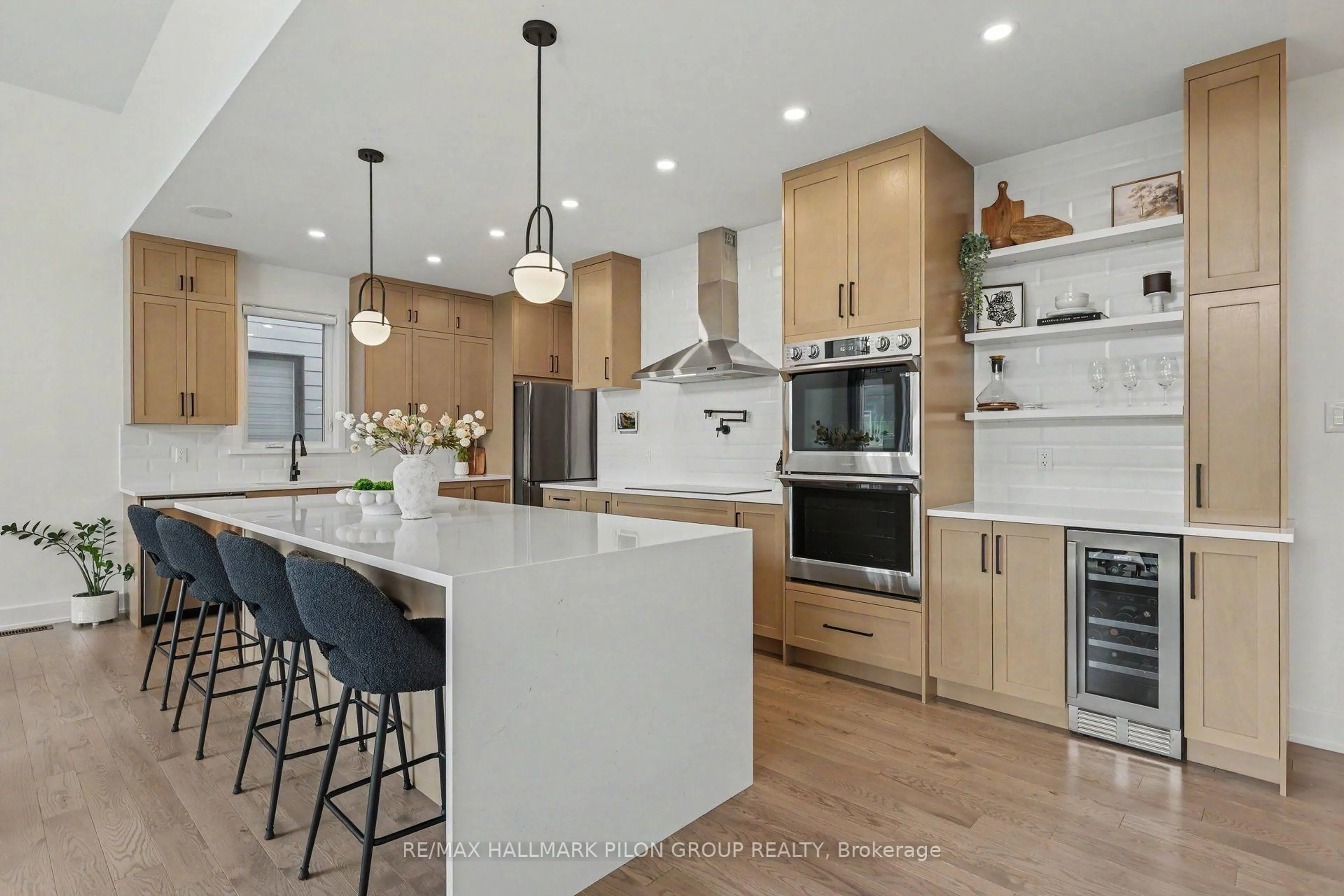 Open concept kitchen, unknown for 211 Metric Circ, Ottawa Ontario K2V 0L3