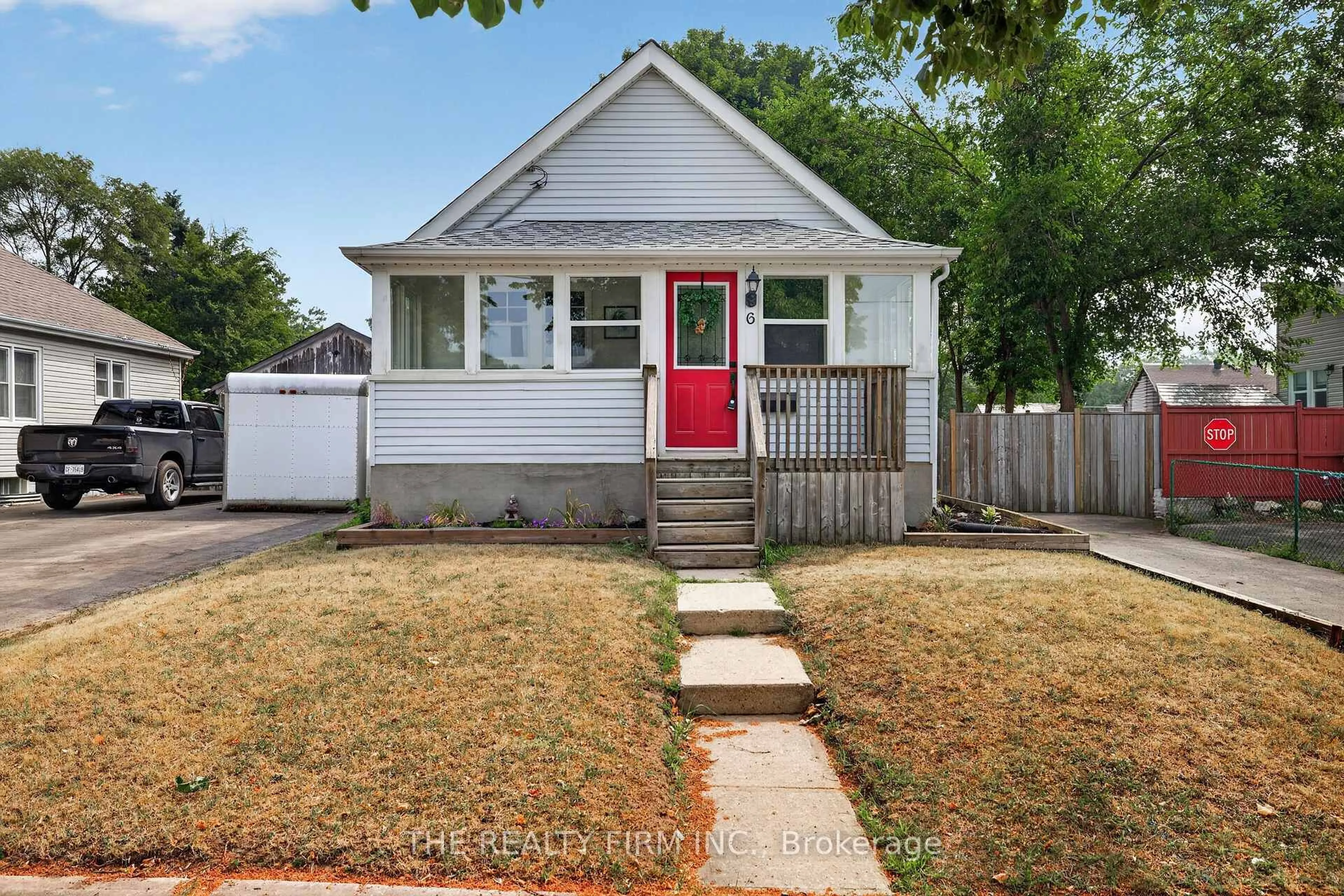 Home with vinyl exterior material, street for 6 Appel St, London East Ontario N5Y 1P9