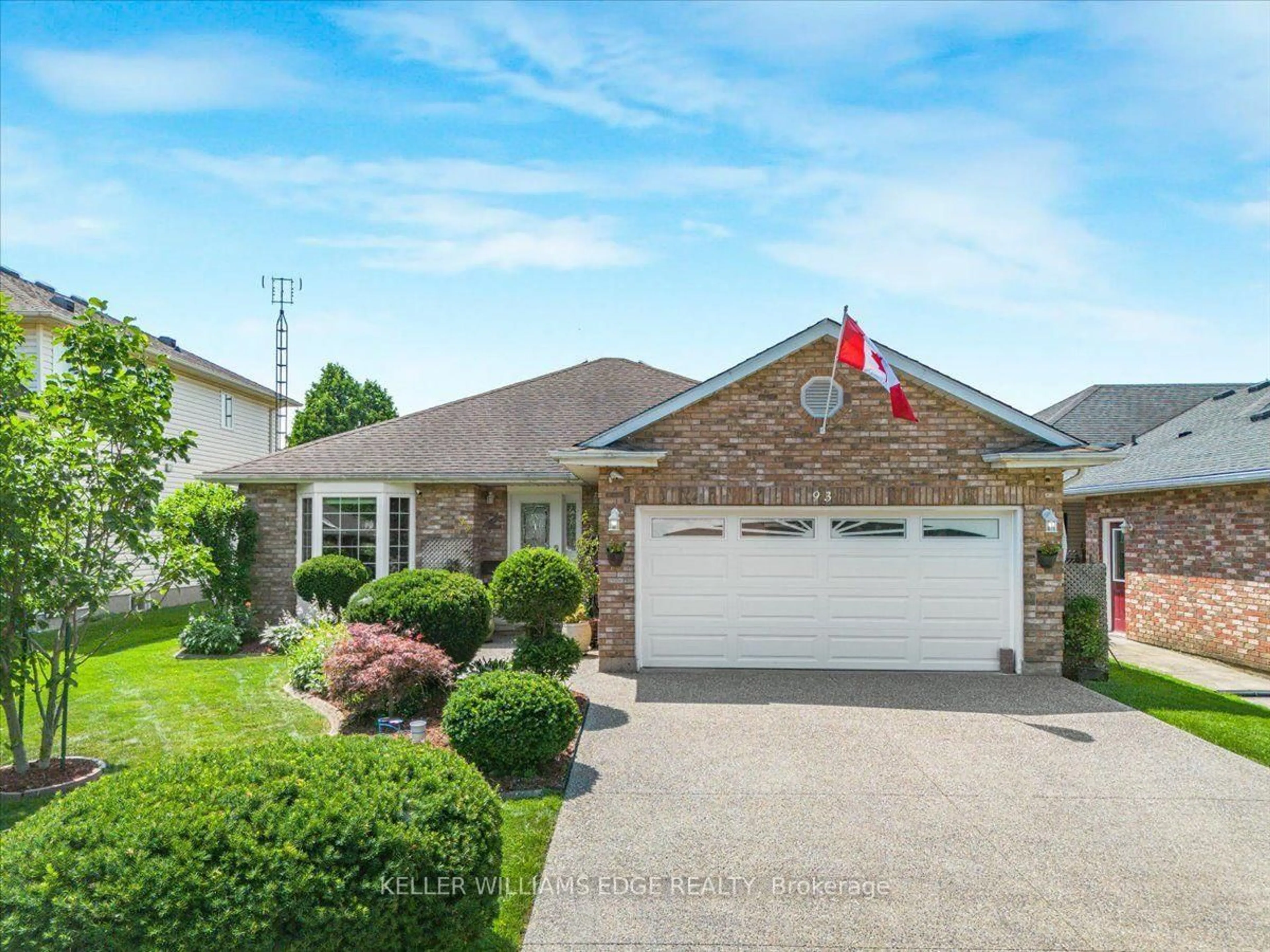 Home with brick exterior material, street for 93 Wellandvale Dr, Welland Ontario L3C 7C6