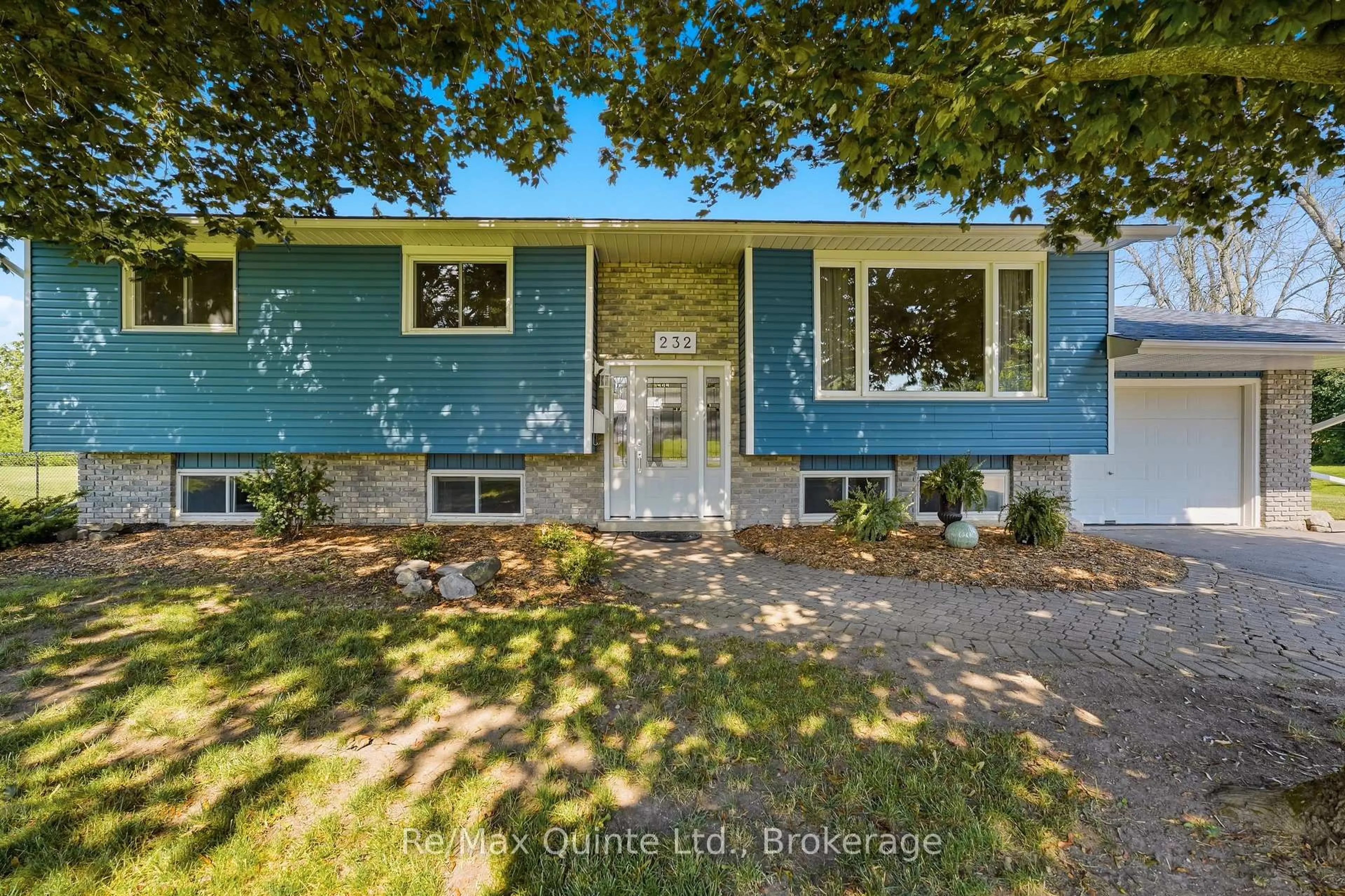 Unknown for 232 Colonial Rd, Quinte West Ontario K8R 1B9