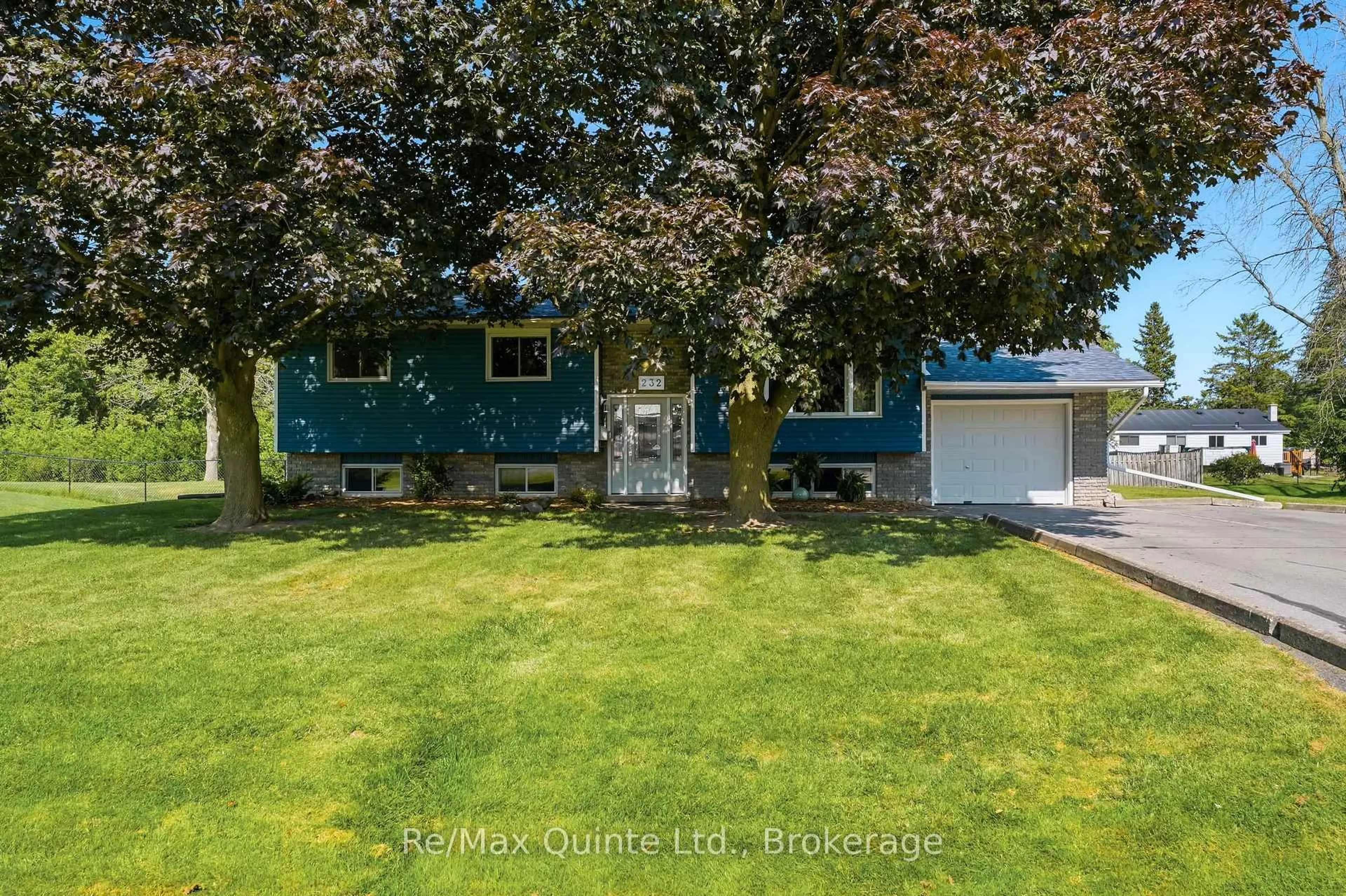 A pic from outside/outdoor area/front of a property/back of a property/a pic from drone, street for 232 Colonial Rd, Quinte West Ontario K8R 1B9