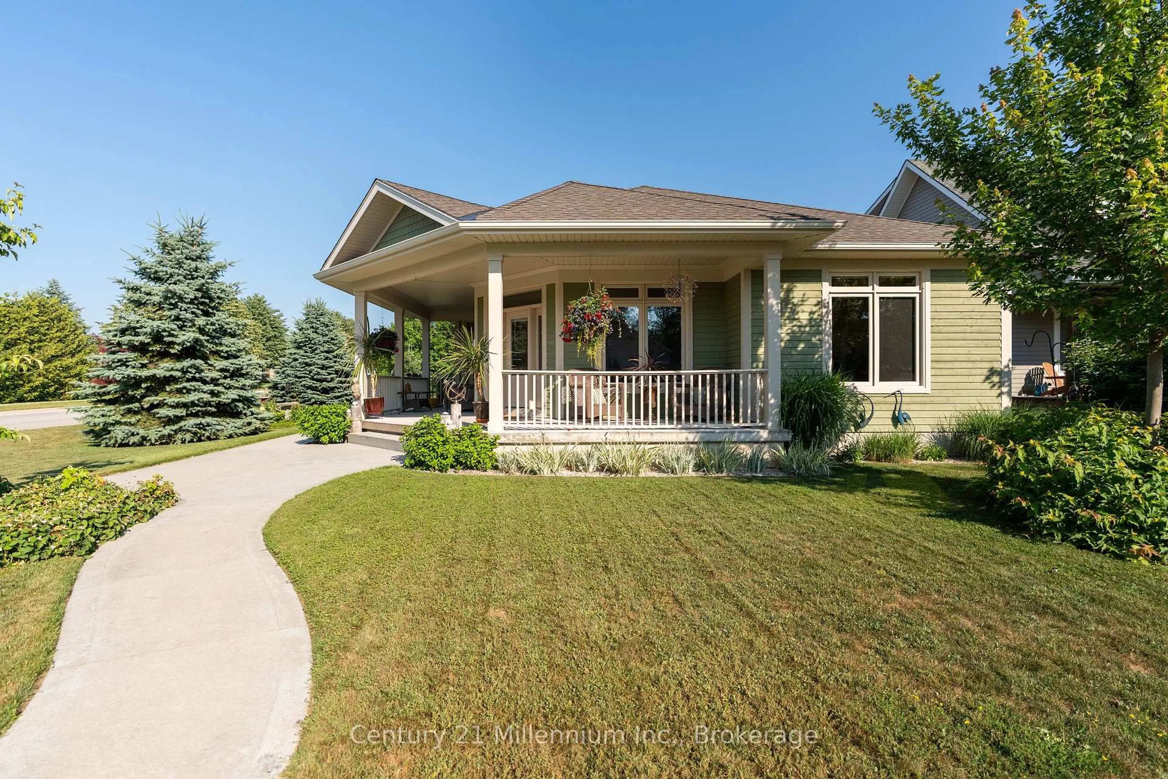 Home with vinyl exterior material, street for 198 Emerald Dr, Saugeen Shores Ontario N0H 2L0