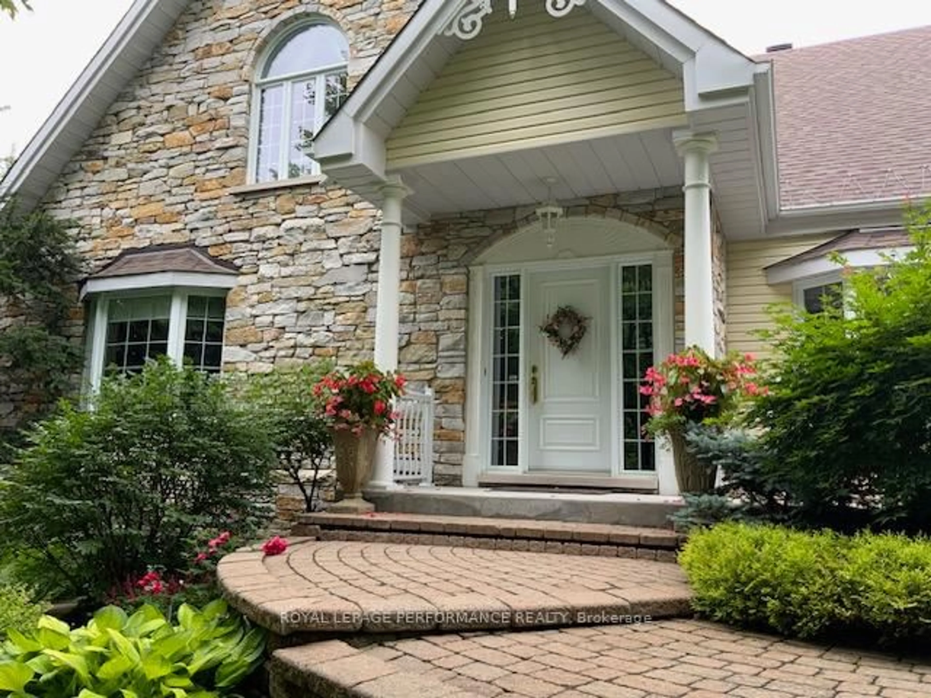 Unknown for 951 Golf Club Rd, Hawkesbury Ontario K6A 2R2